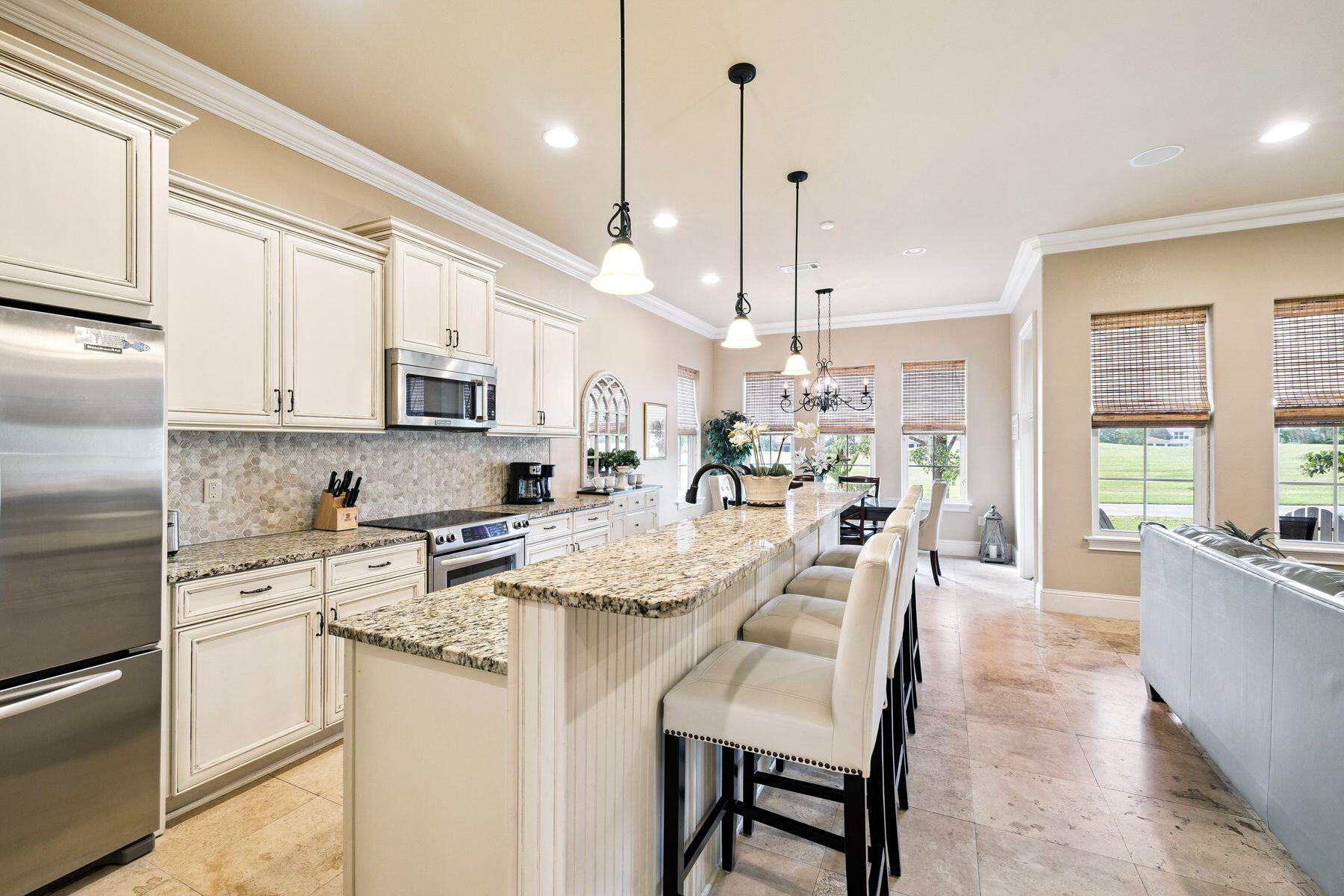 VILLA LAGO - Residential