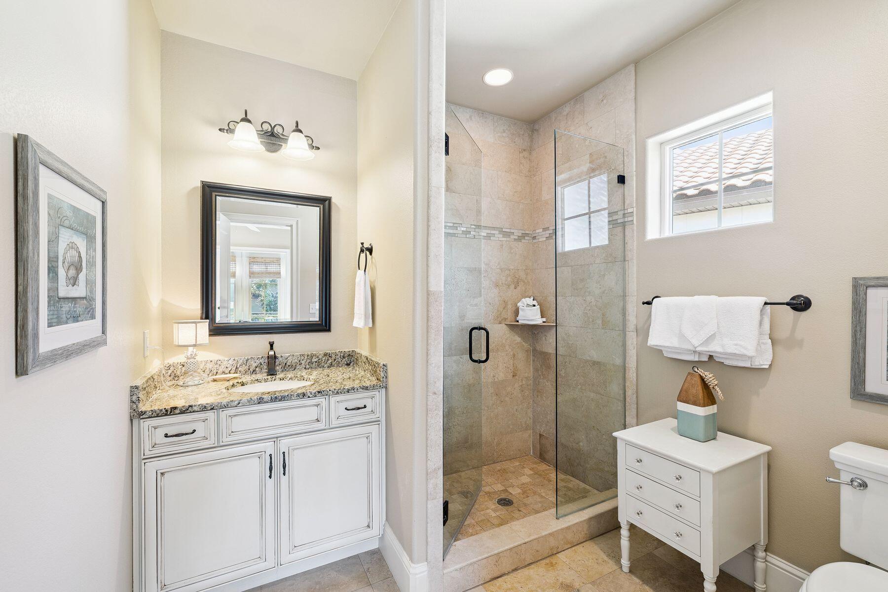 VILLA LAGO - Residential