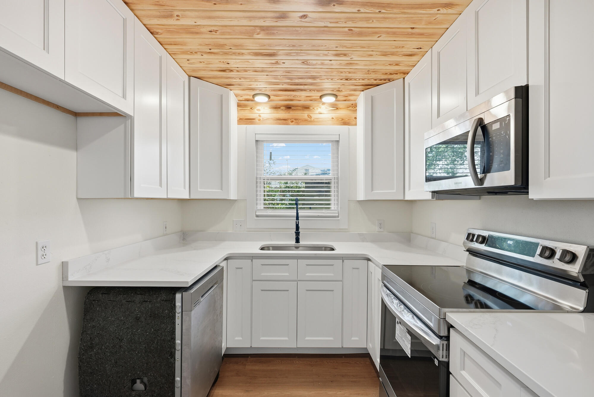 WYNNEHAVEN BEACH ESTATES 1ST ADDN - Residential