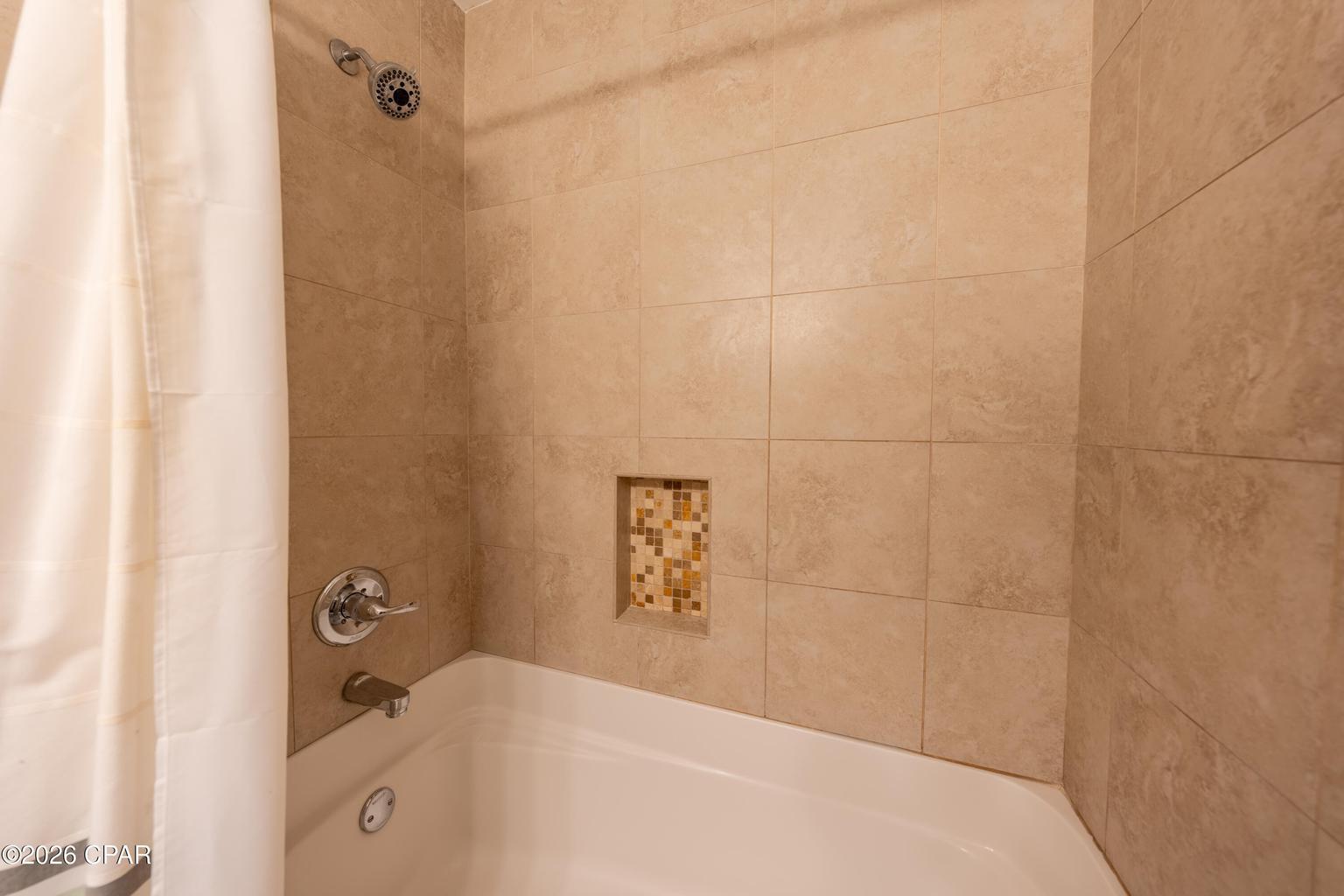 PINNACLE PORT - Residential