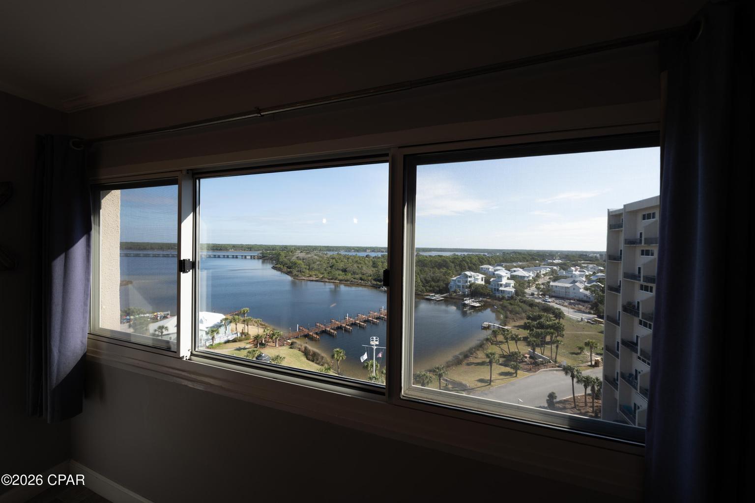 PINNACLE PORT - Residential