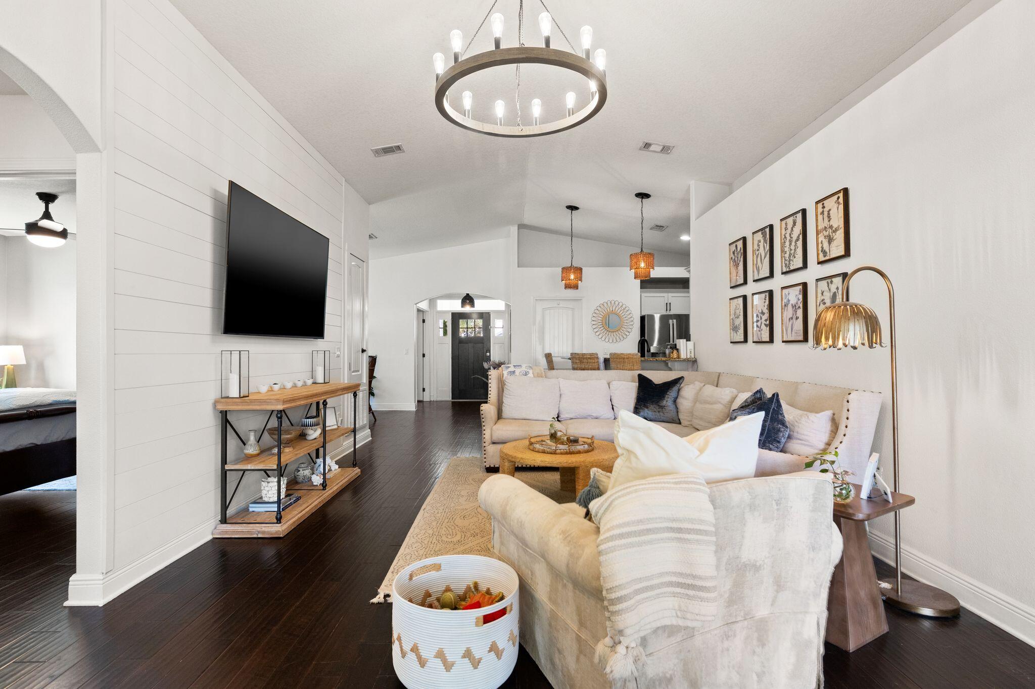 EAGLE BAY - Residential