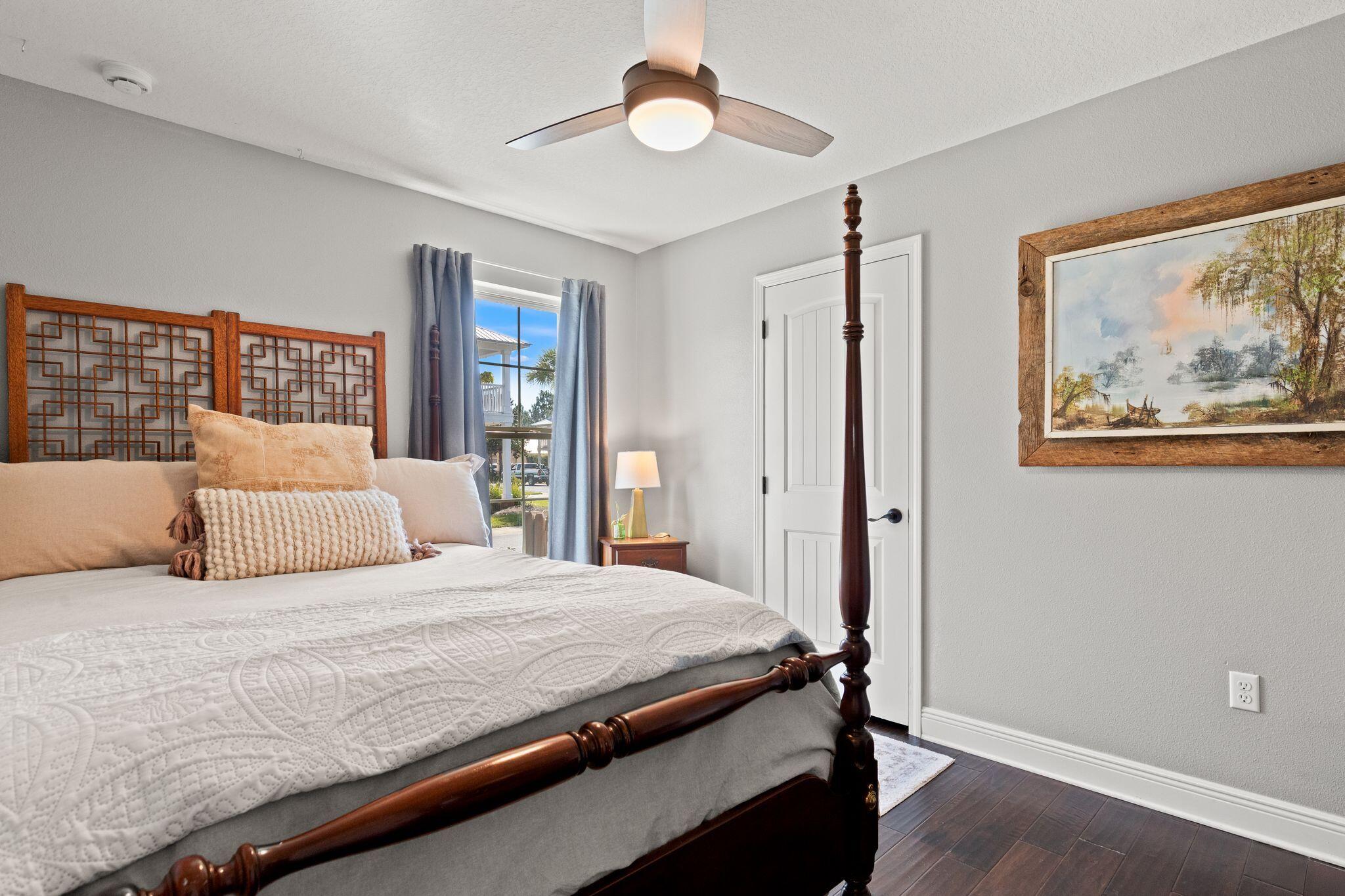 EAGLE BAY - Residential