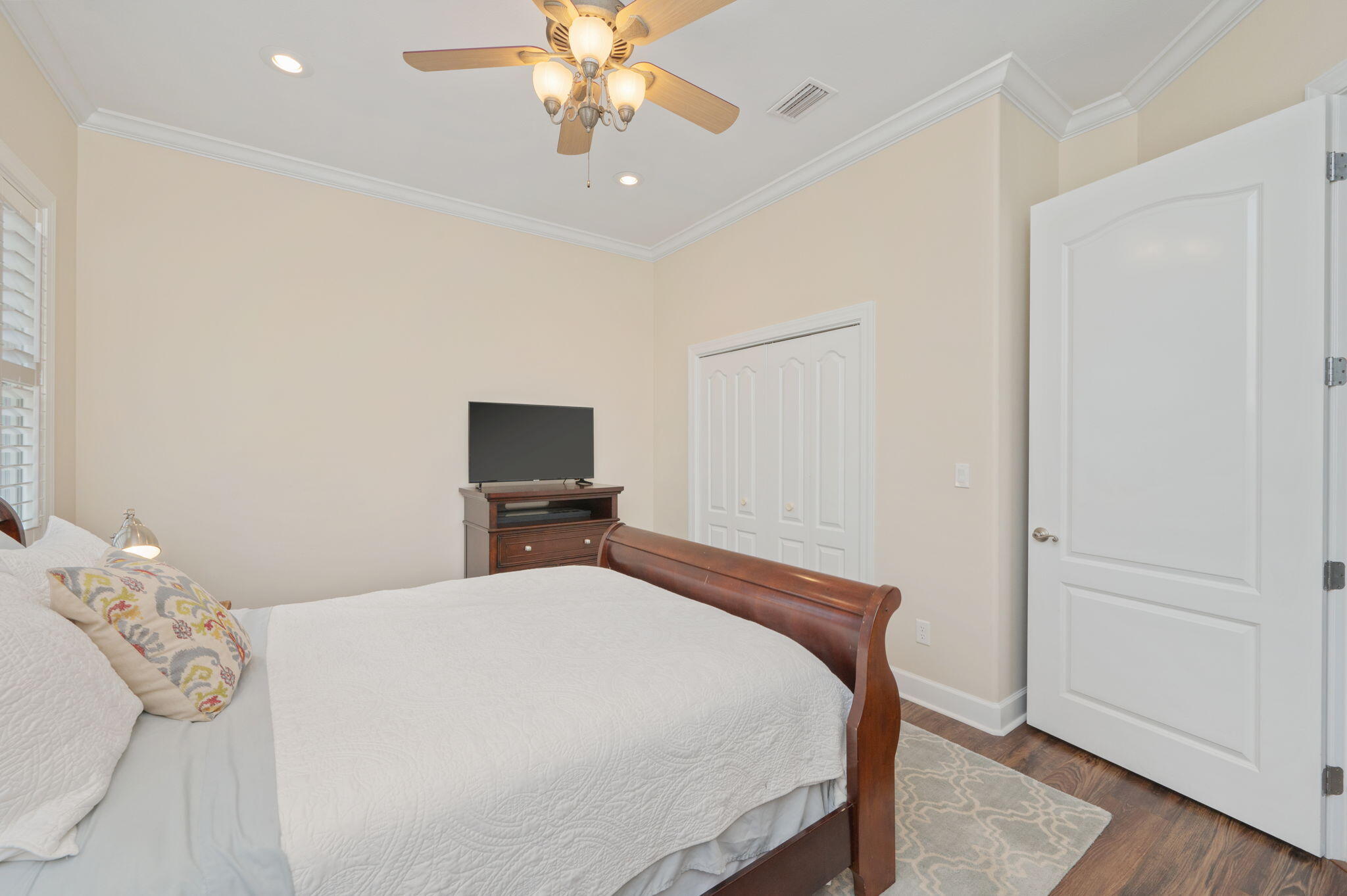 GLENLAKE PH 2 - Residential