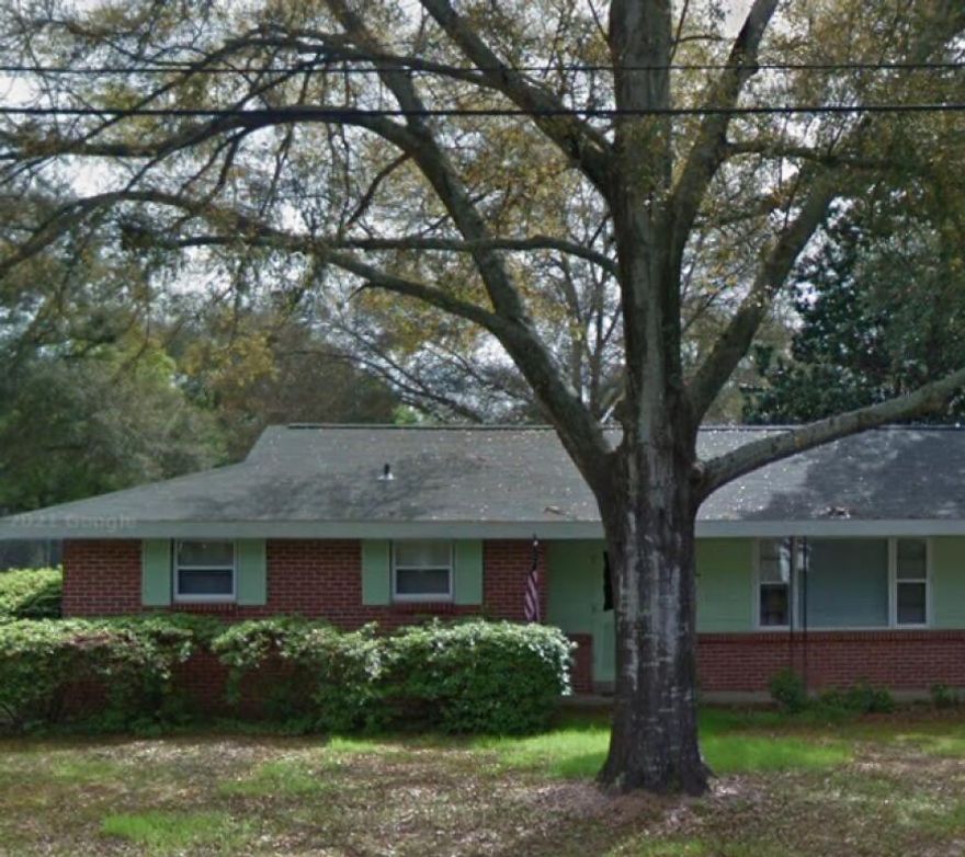 Investor Special - Tenant in Place - Assignment Opportunity!. Solid opportunity in Mary Esther! This 3-bedroom, 1-bath home offers approximately 1,165 square feet and is in livable, original condition, making it a great candidate for a light renovation or rental hold.  Major systems have already been addressed; Roof replaced in 2018 and HVAC updated in 2022. This home is being offered AS IS and presents strong upside potential with cosmetic updates. Ideal for investors looking for a fix-and-flip, buy-and-hold, or portfolio addition in a steadily growing area. Property is offered for assignment of contract.
Don't miss this value-add opportunity!