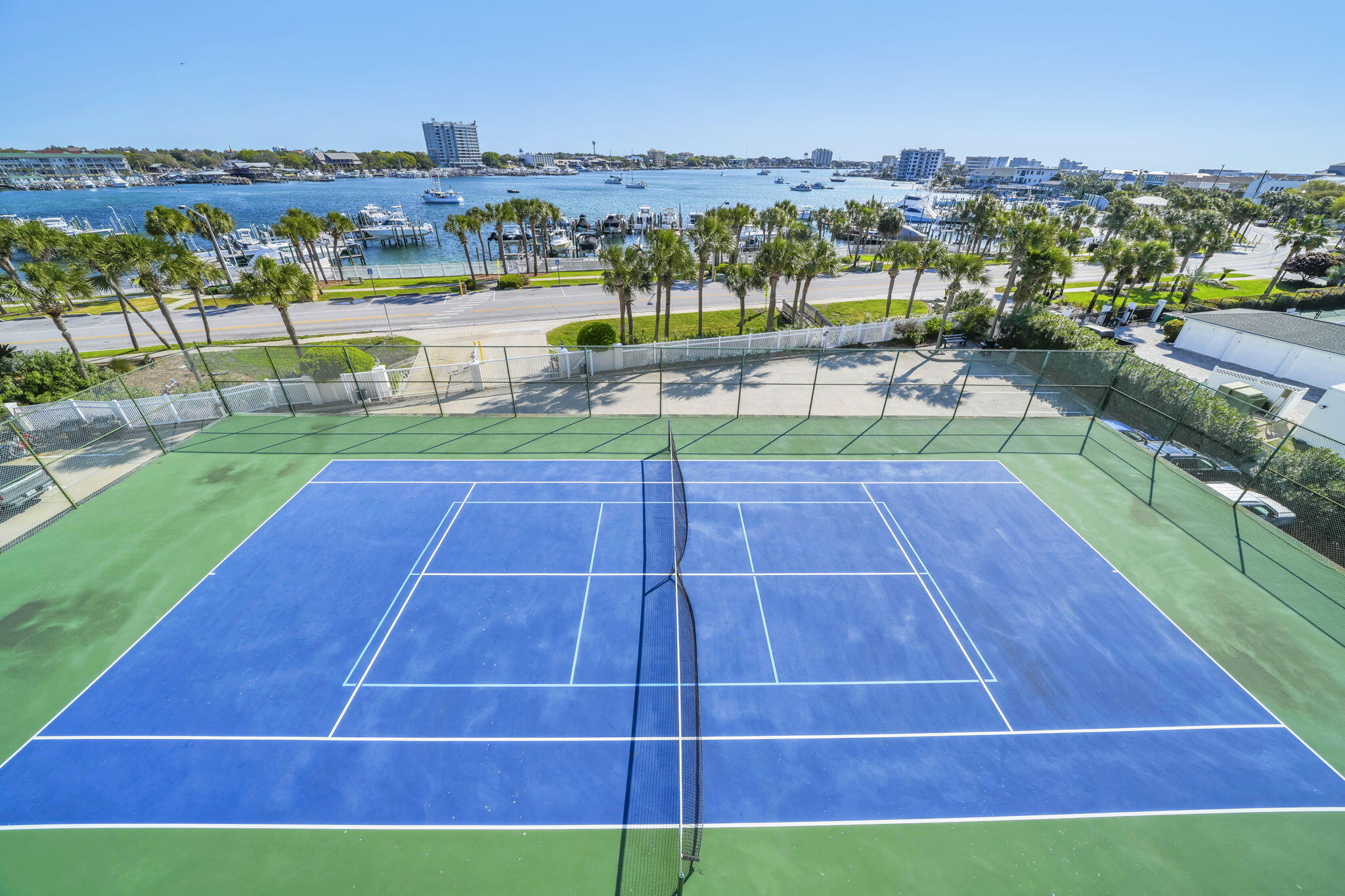 WATERVIEW TOWERS - Residential