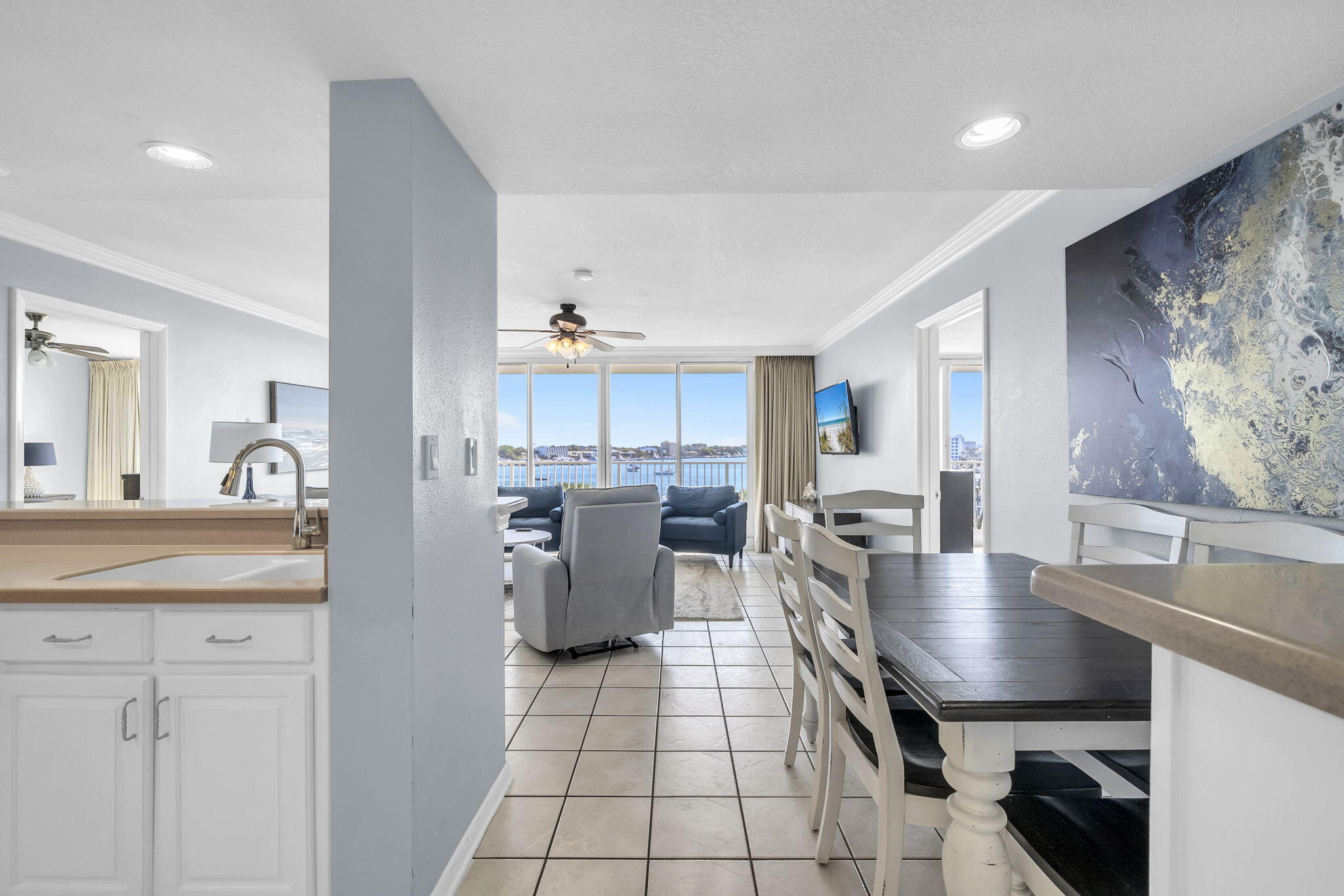 WATERVIEW TOWERS - Residential