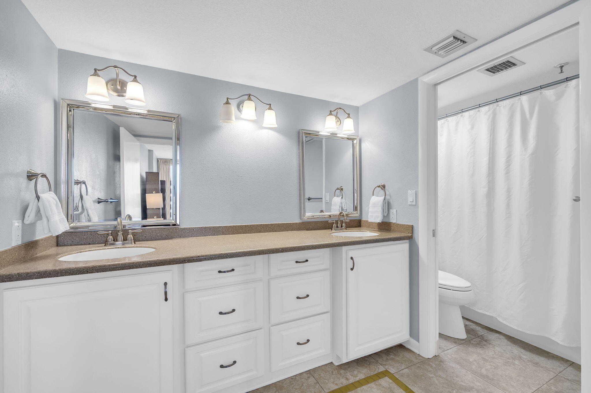 WATERVIEW TOWERS - Residential