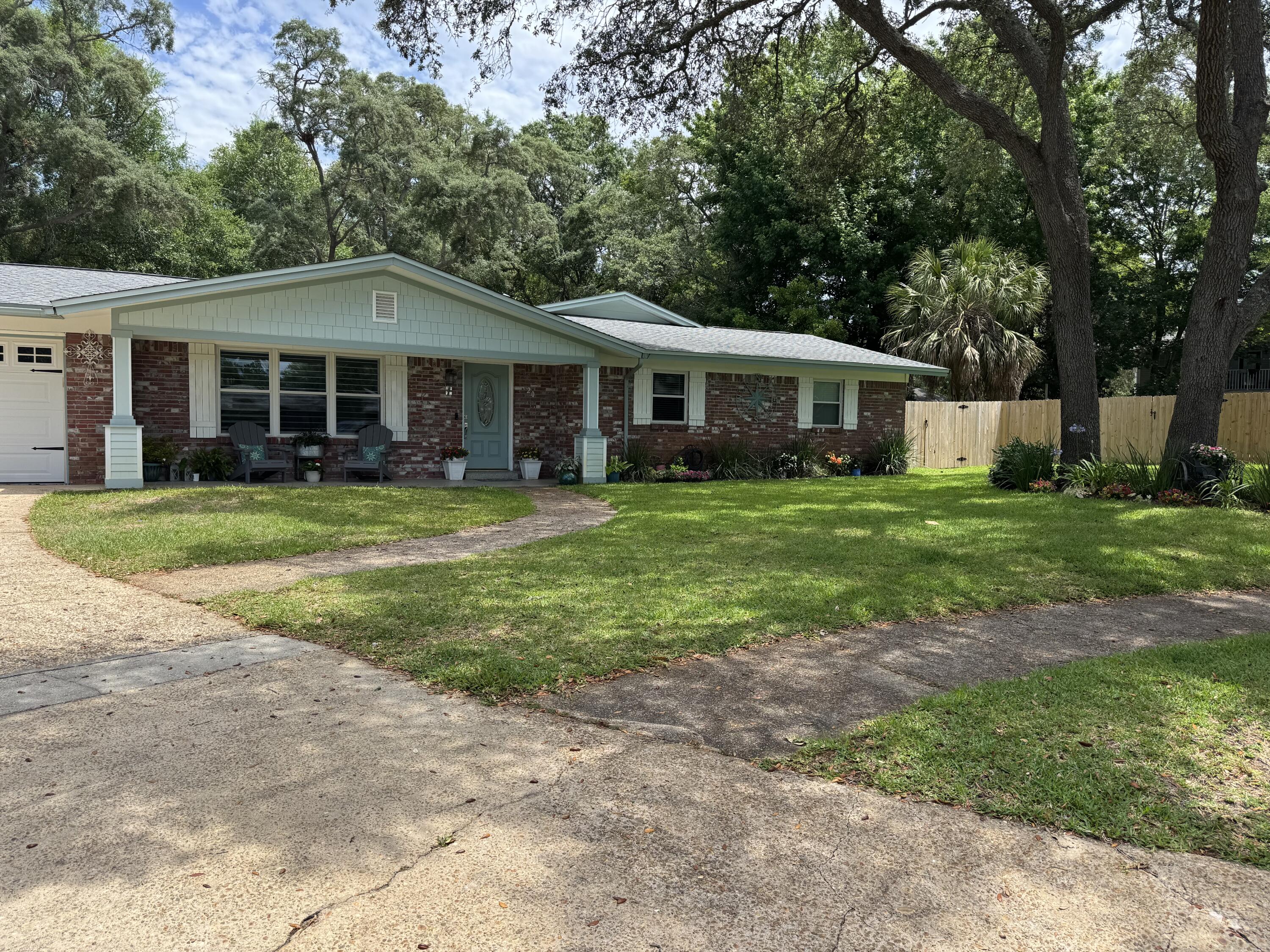 20 Forest Grove Place