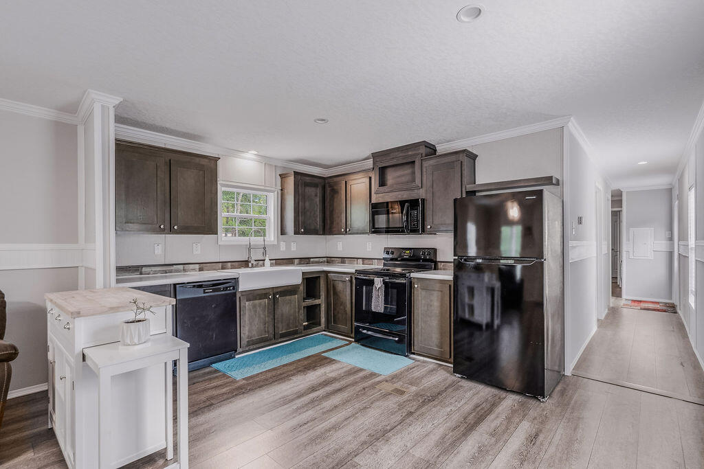 OAKWOOD HILLS UNIT 2 - Residential