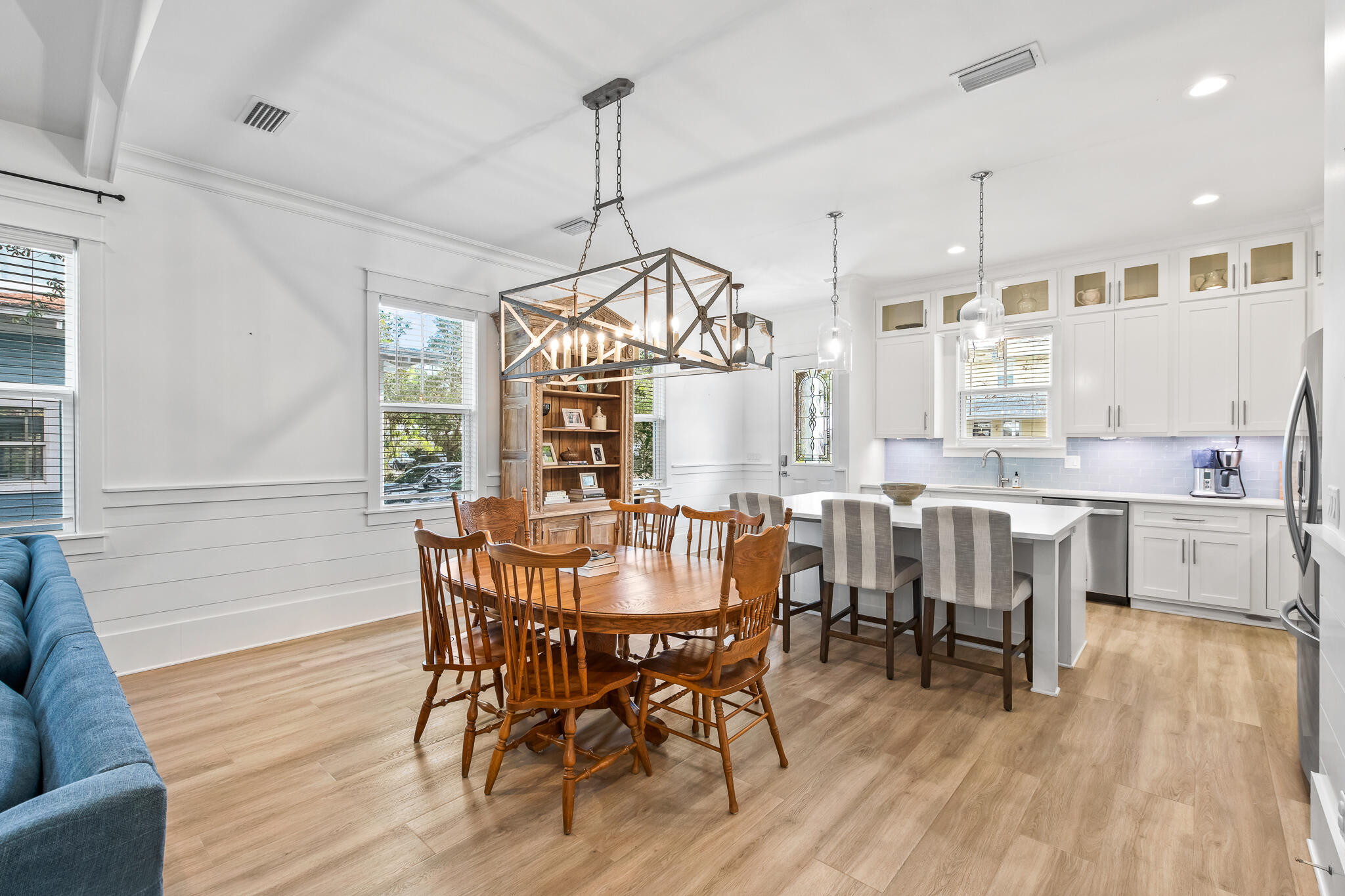 MAGNOLIA BEACH - Residential