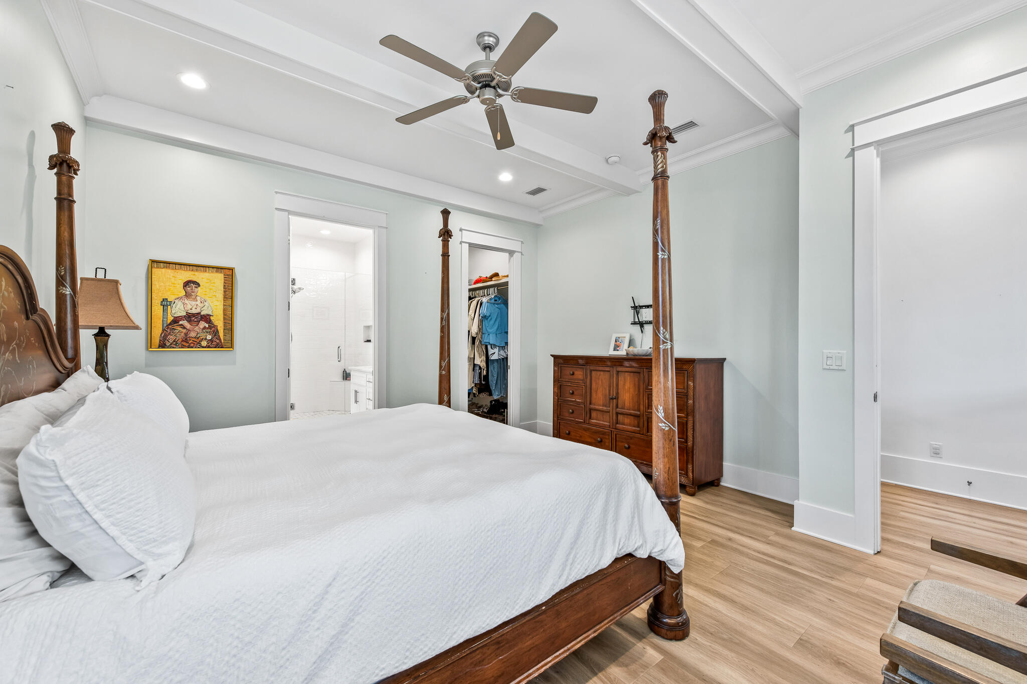MAGNOLIA BEACH - Residential