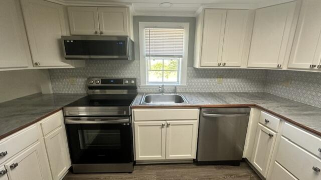 OAK PARK - Residential Lease