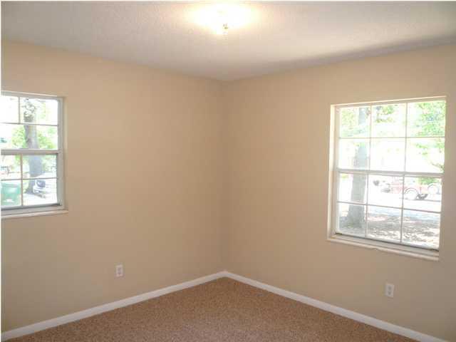 CAROL ANNE MANOR 1ST ADDN - Residential Lease