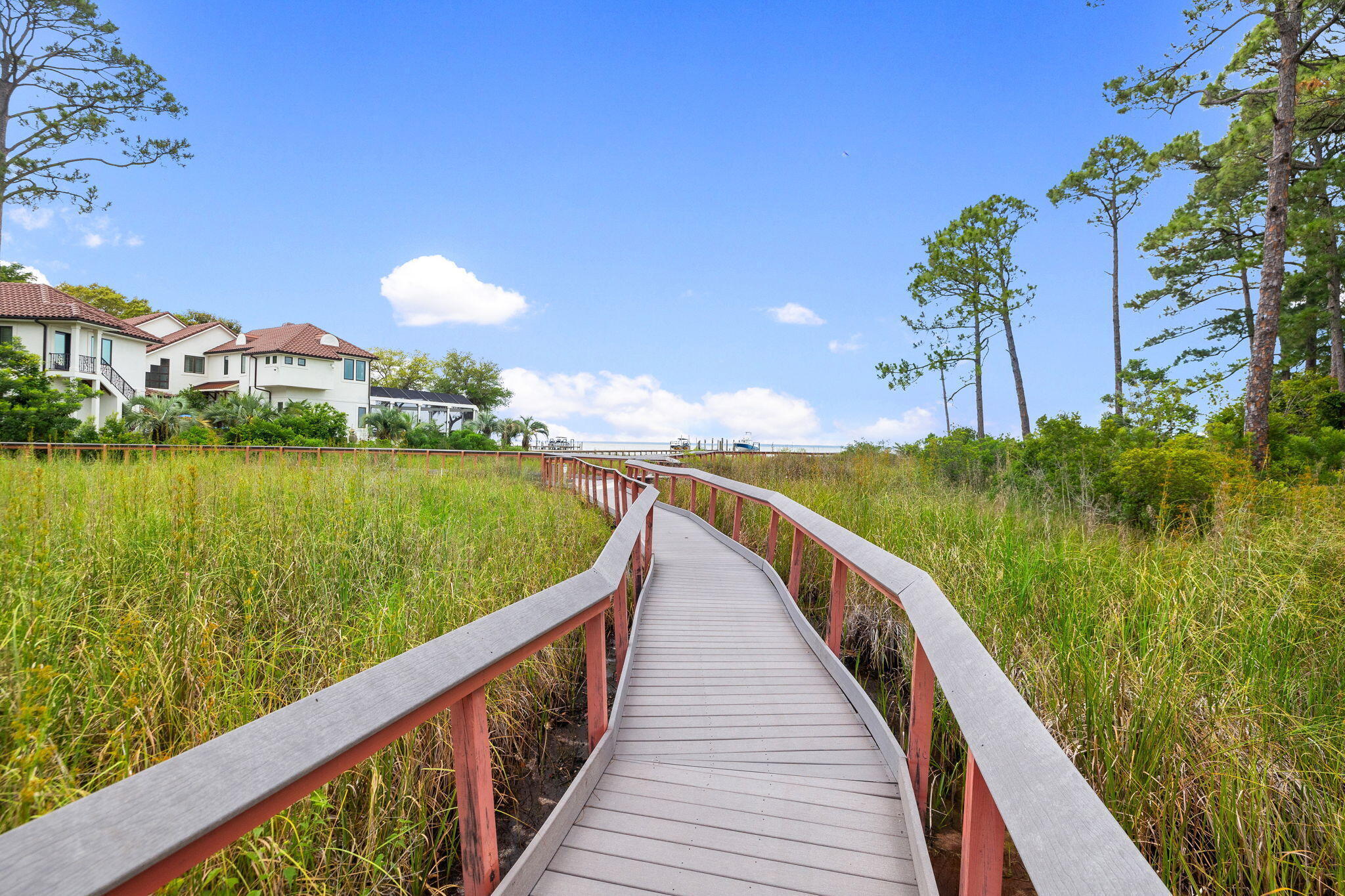 KELLY PLANTATION - Residential