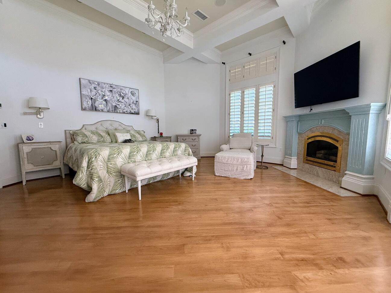 KELLY PLANTATION - Residential
