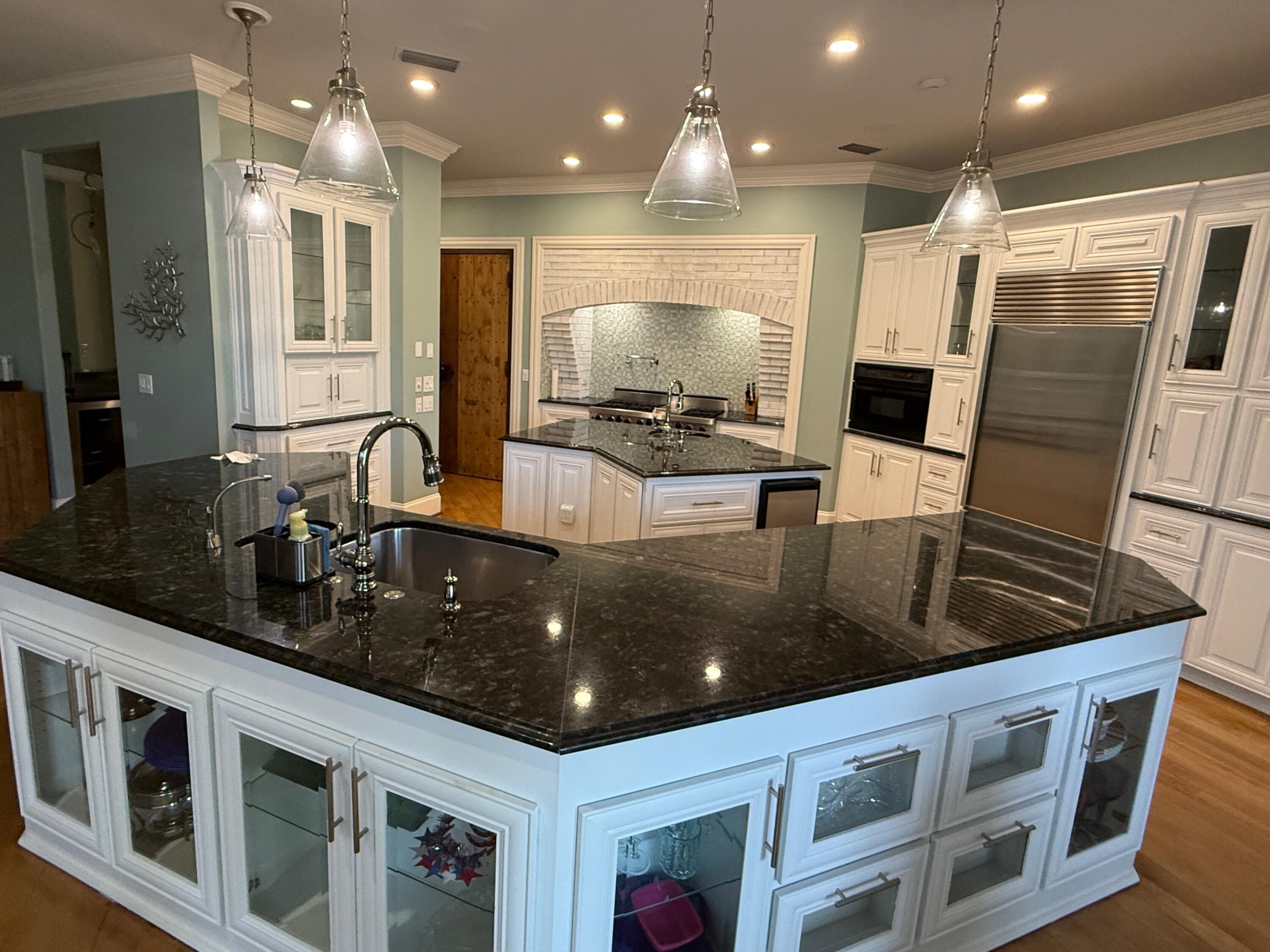 KELLY PLANTATION - Residential