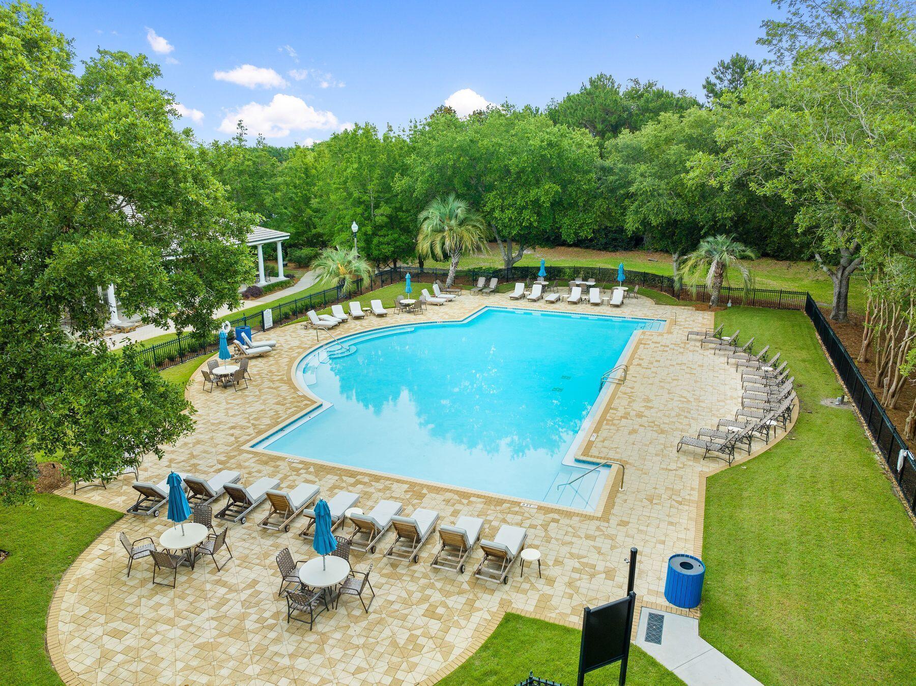 KELLY PLANTATION - Residential