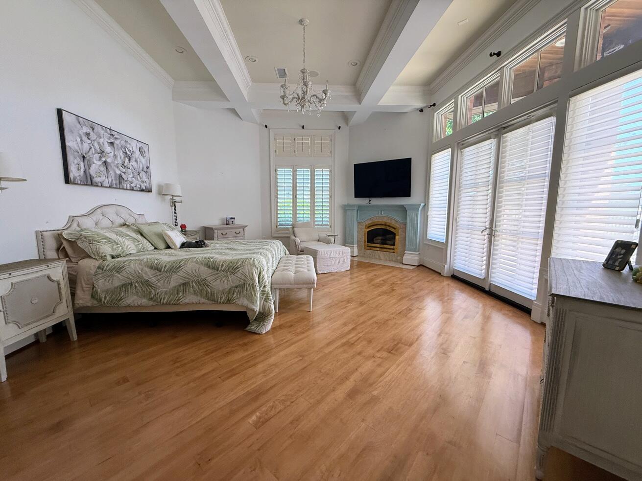 KELLY PLANTATION - Residential