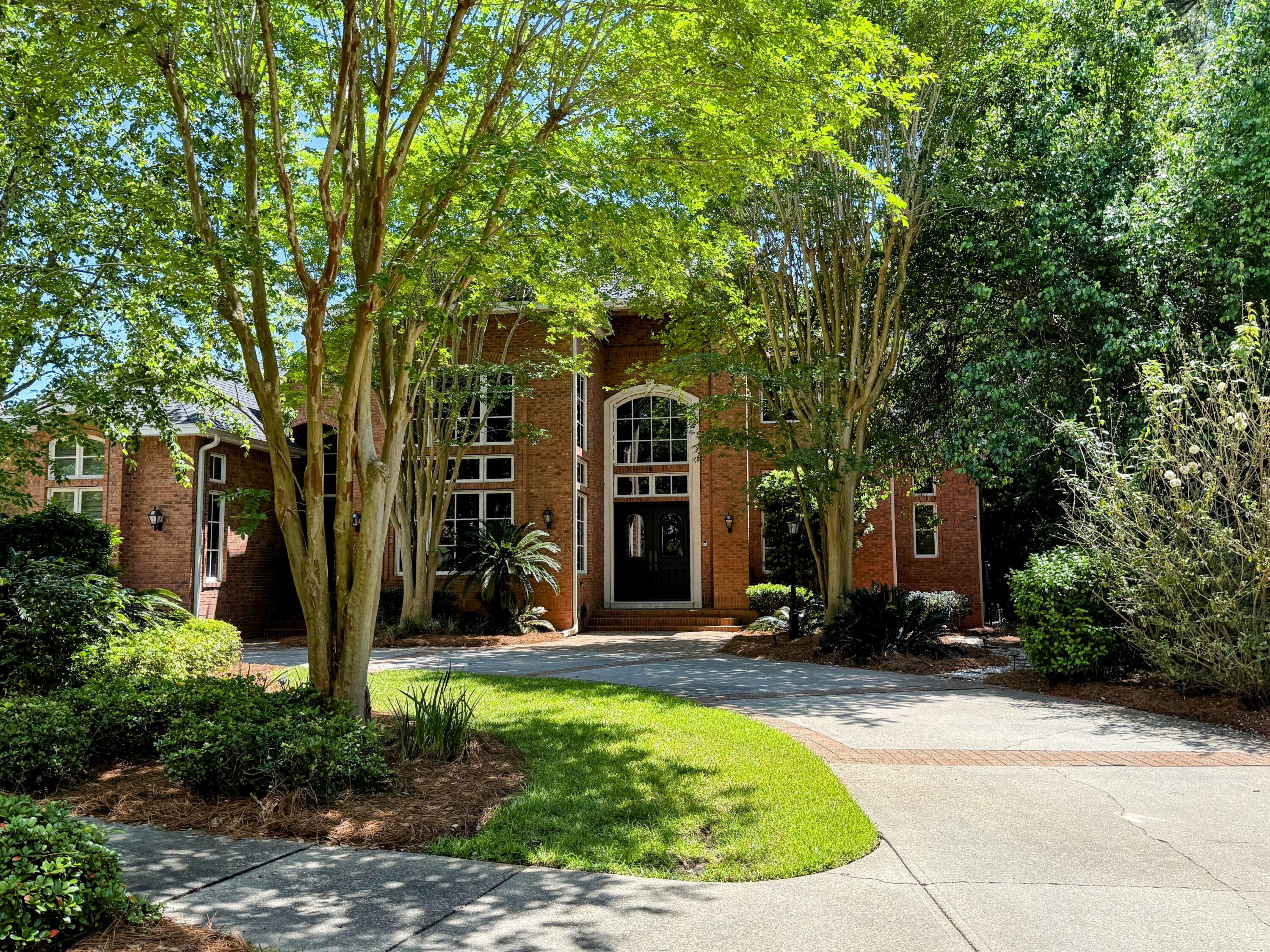 KELLY PLANTATION - Residential