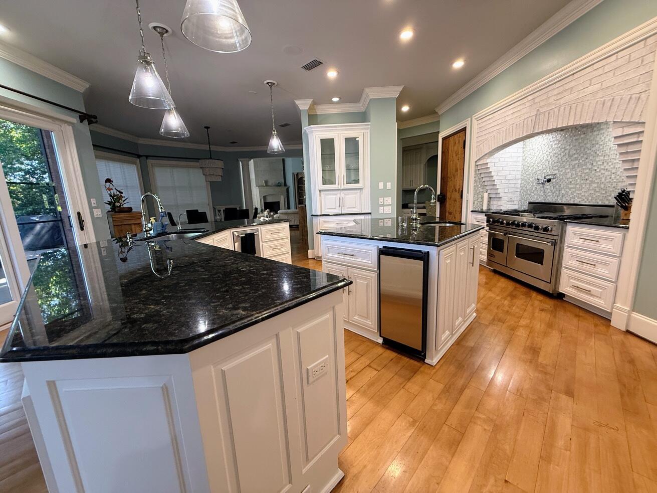 KELLY PLANTATION - Residential