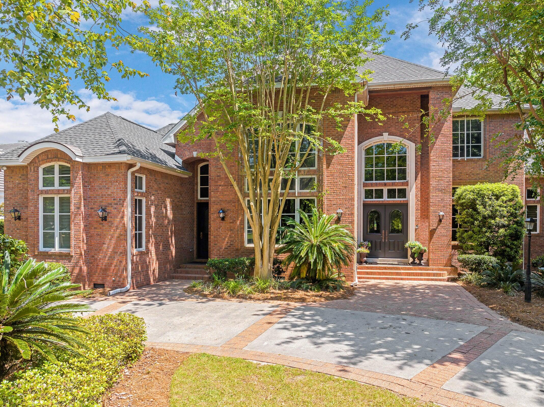 KELLY PLANTATION - Residential