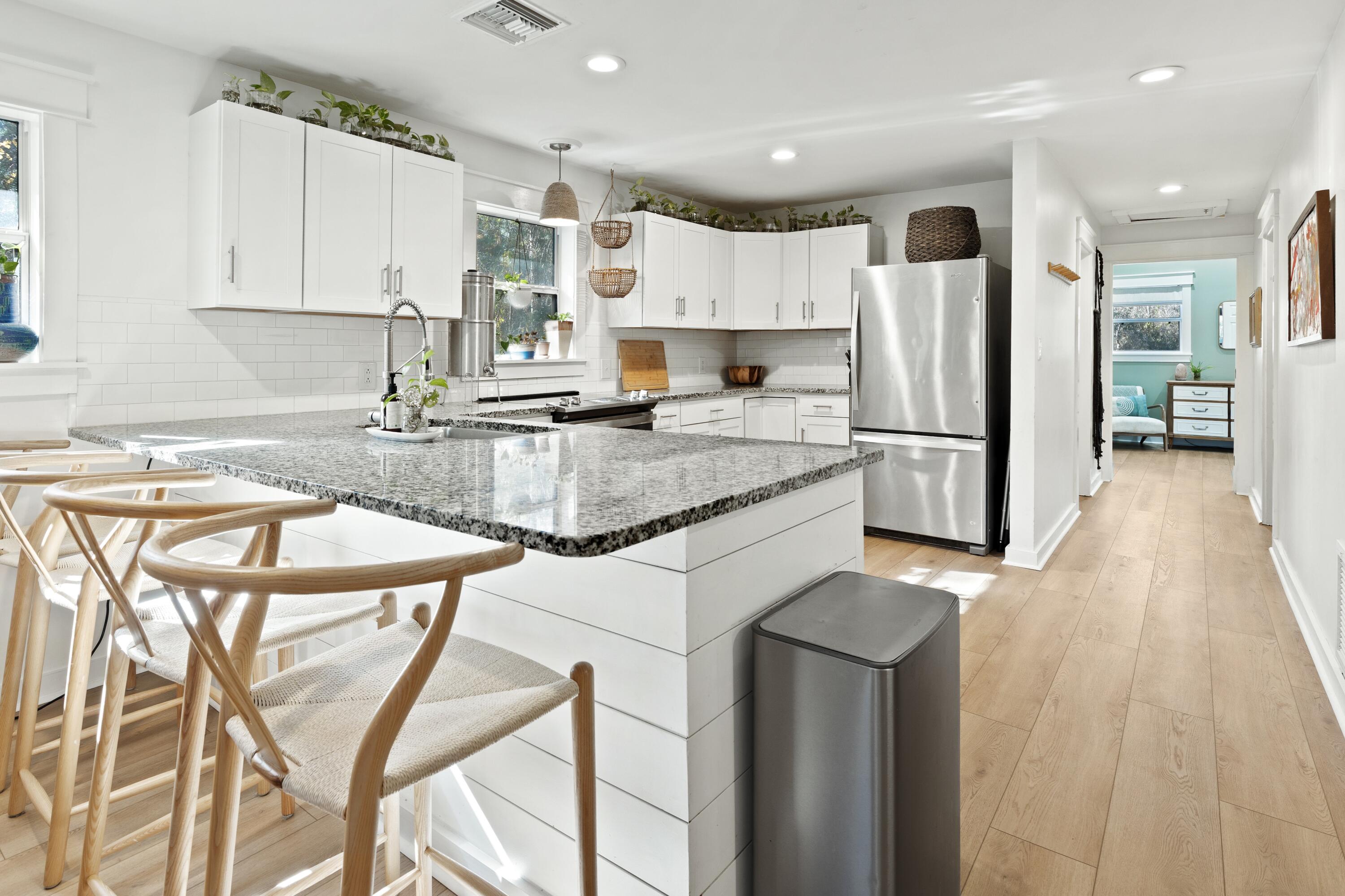 GULF SHORE MANOR - Residential