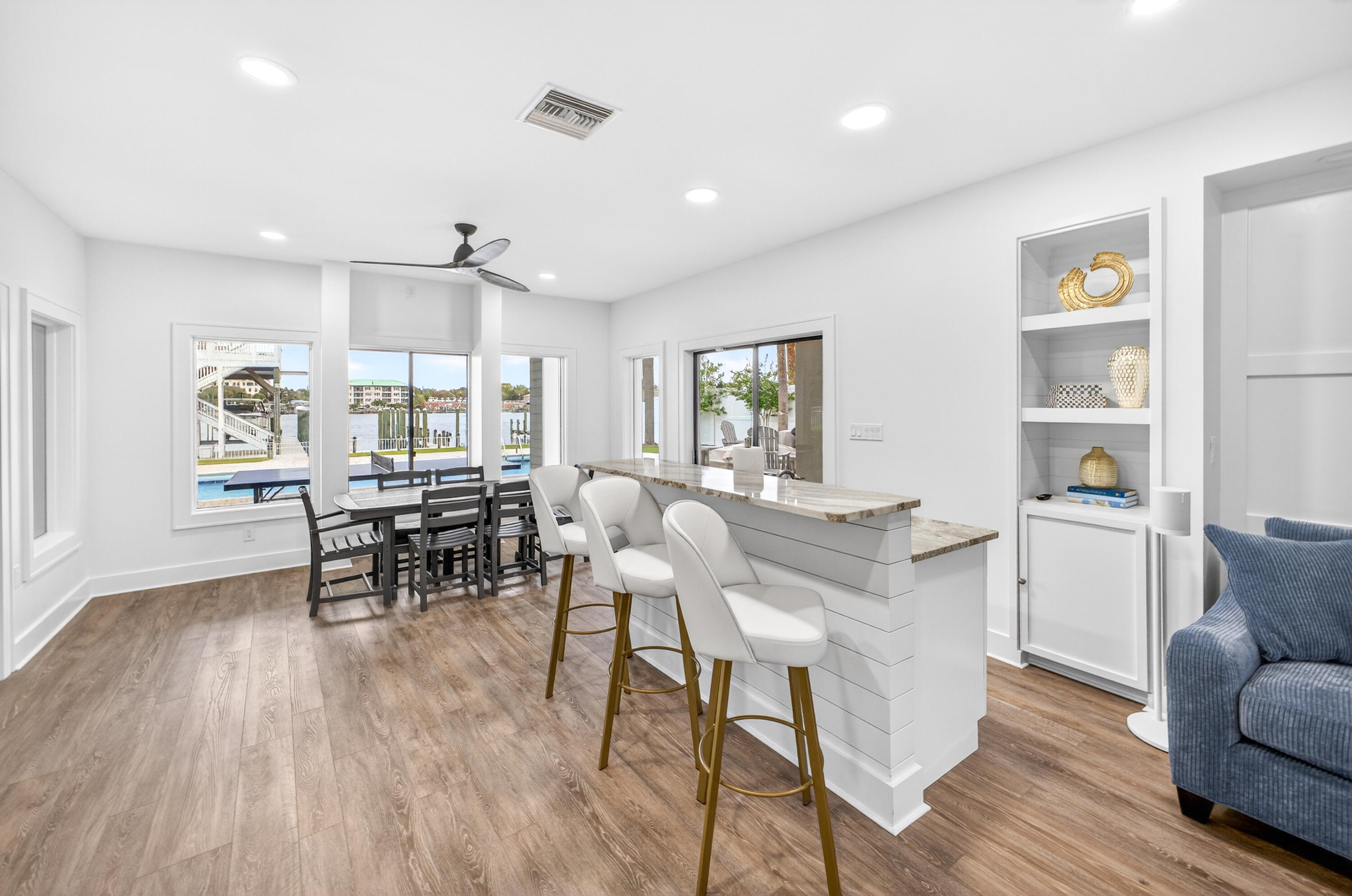 HOLIDAY ISLE - Residential