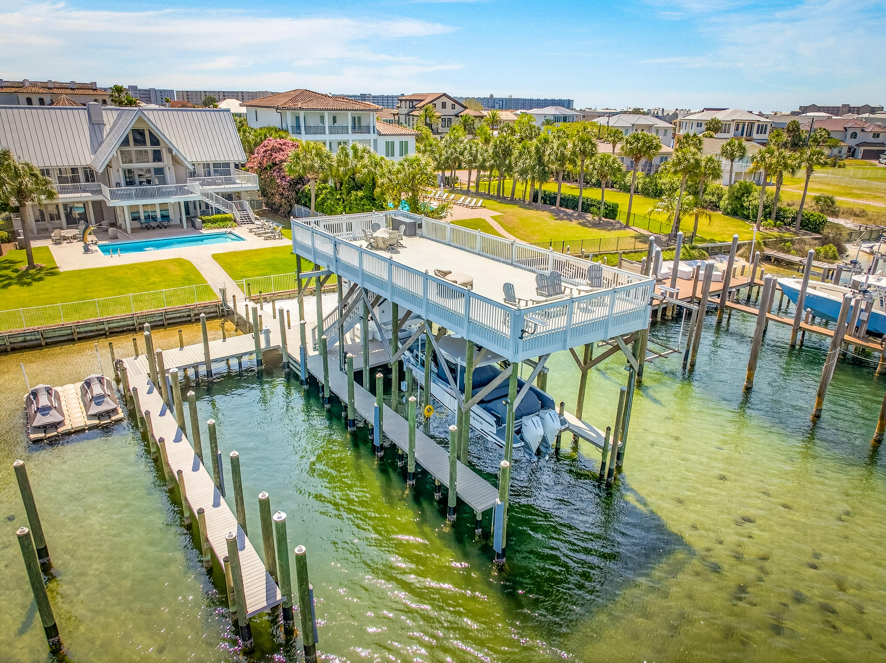 HOLIDAY ISLE - Residential