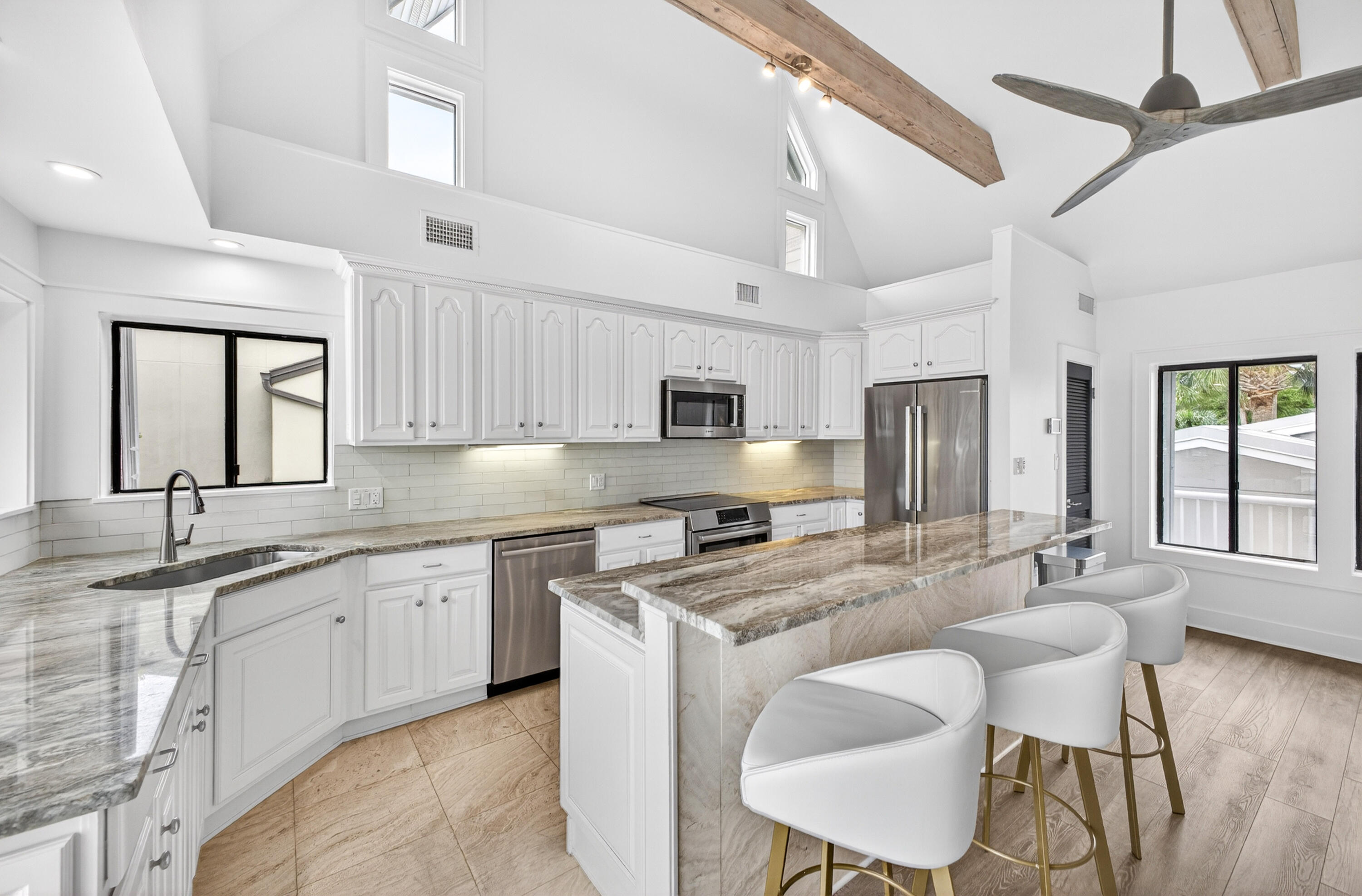 HOLIDAY ISLE - Residential