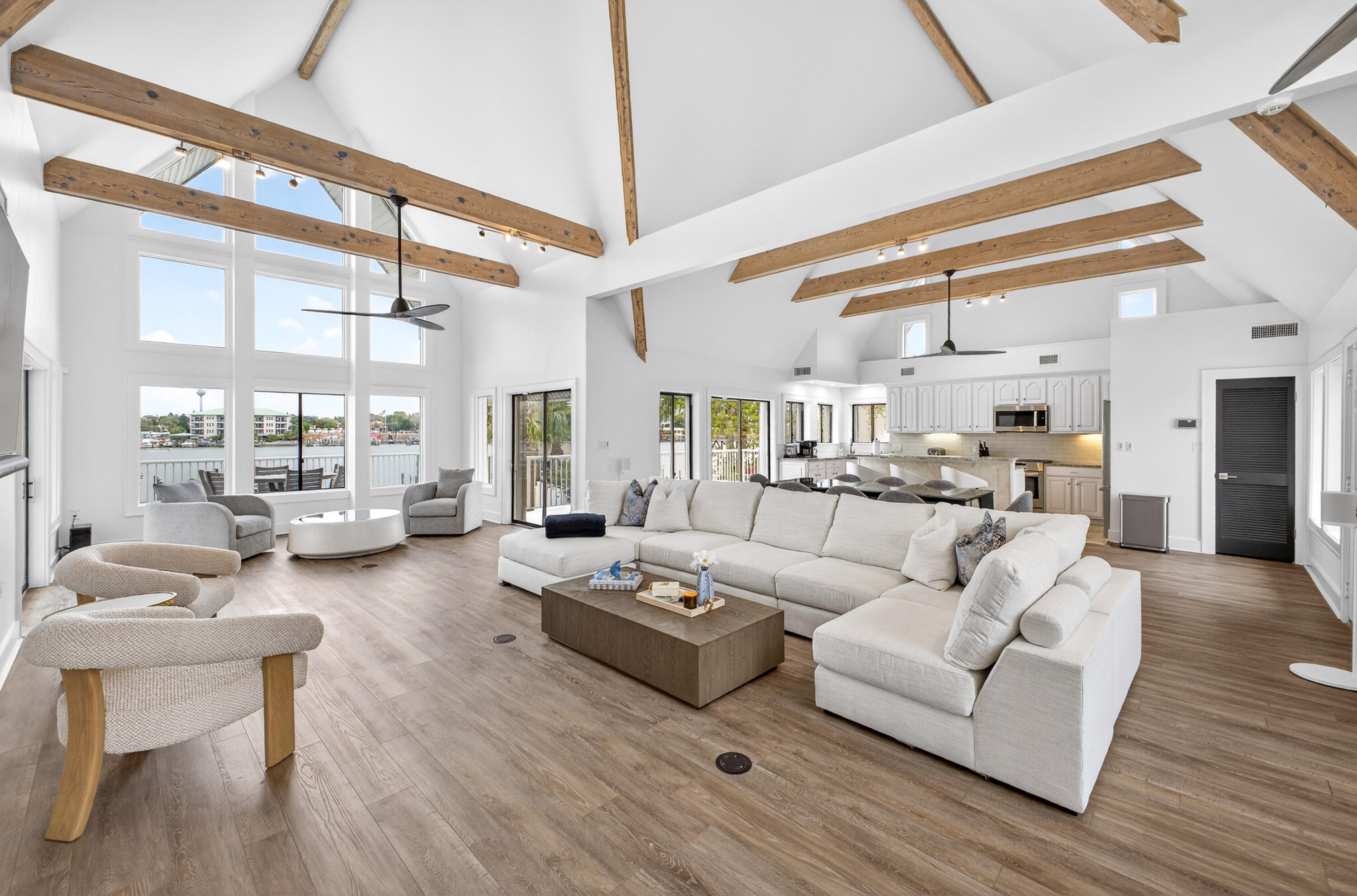 HOLIDAY ISLE - Residential