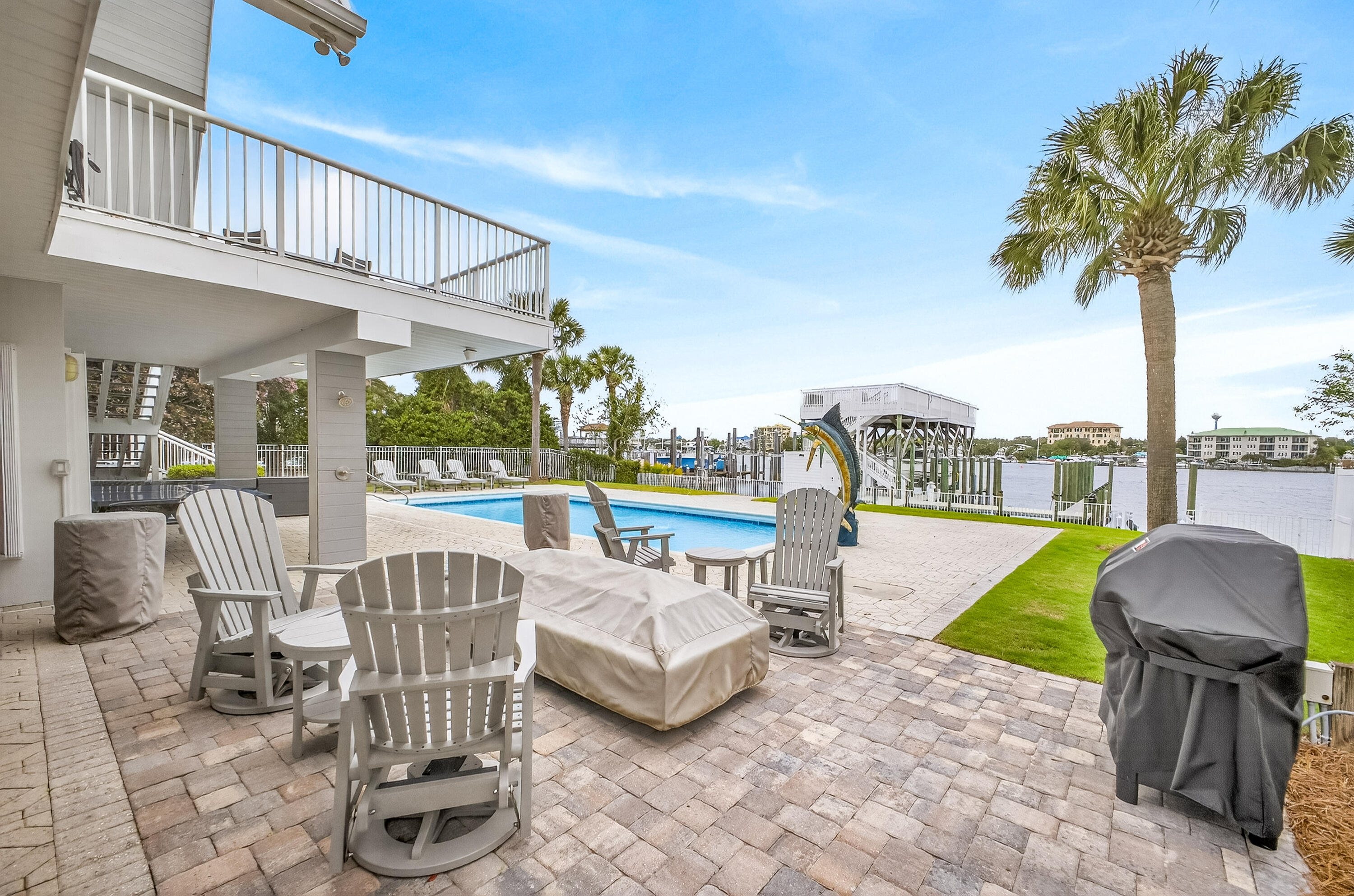 HOLIDAY ISLE - Residential