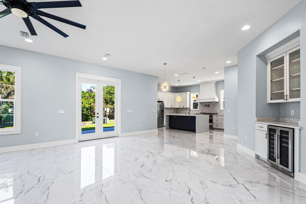 CALUSA BAY S/D - Residential