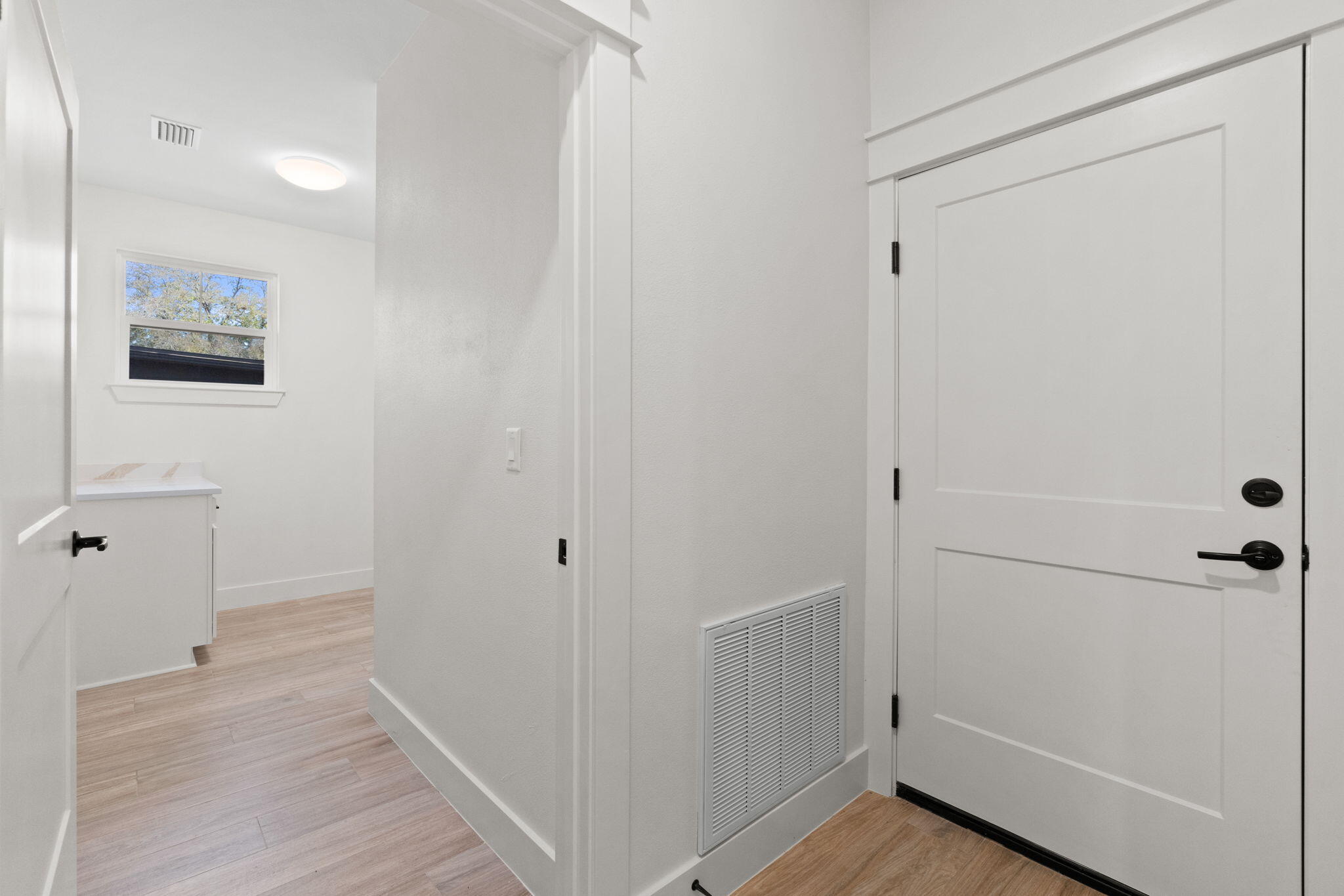 ELLIOTTS POINT 7TH ADDN - Residential