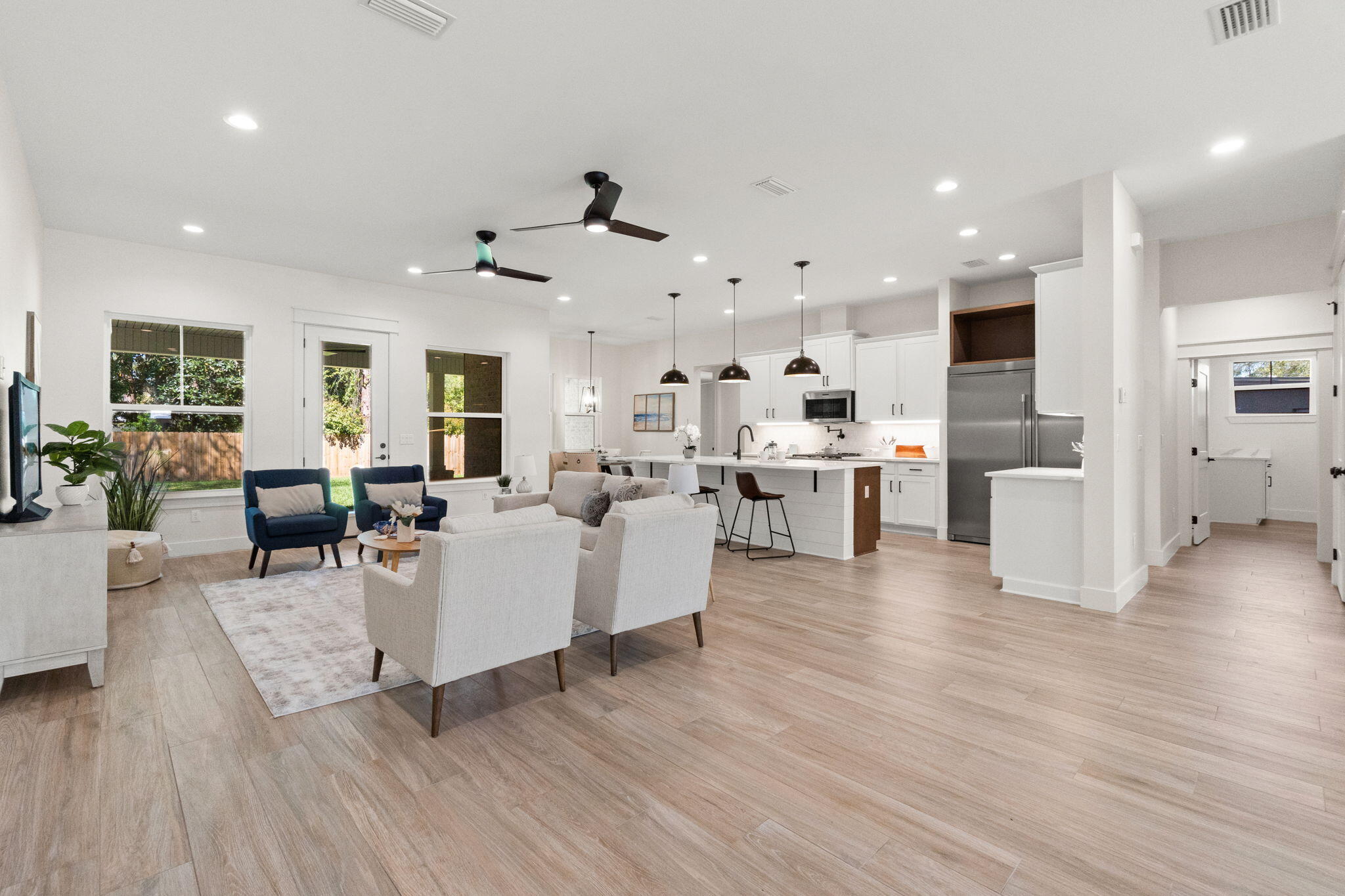 ELLIOTTS POINT 7TH ADDN - Residential