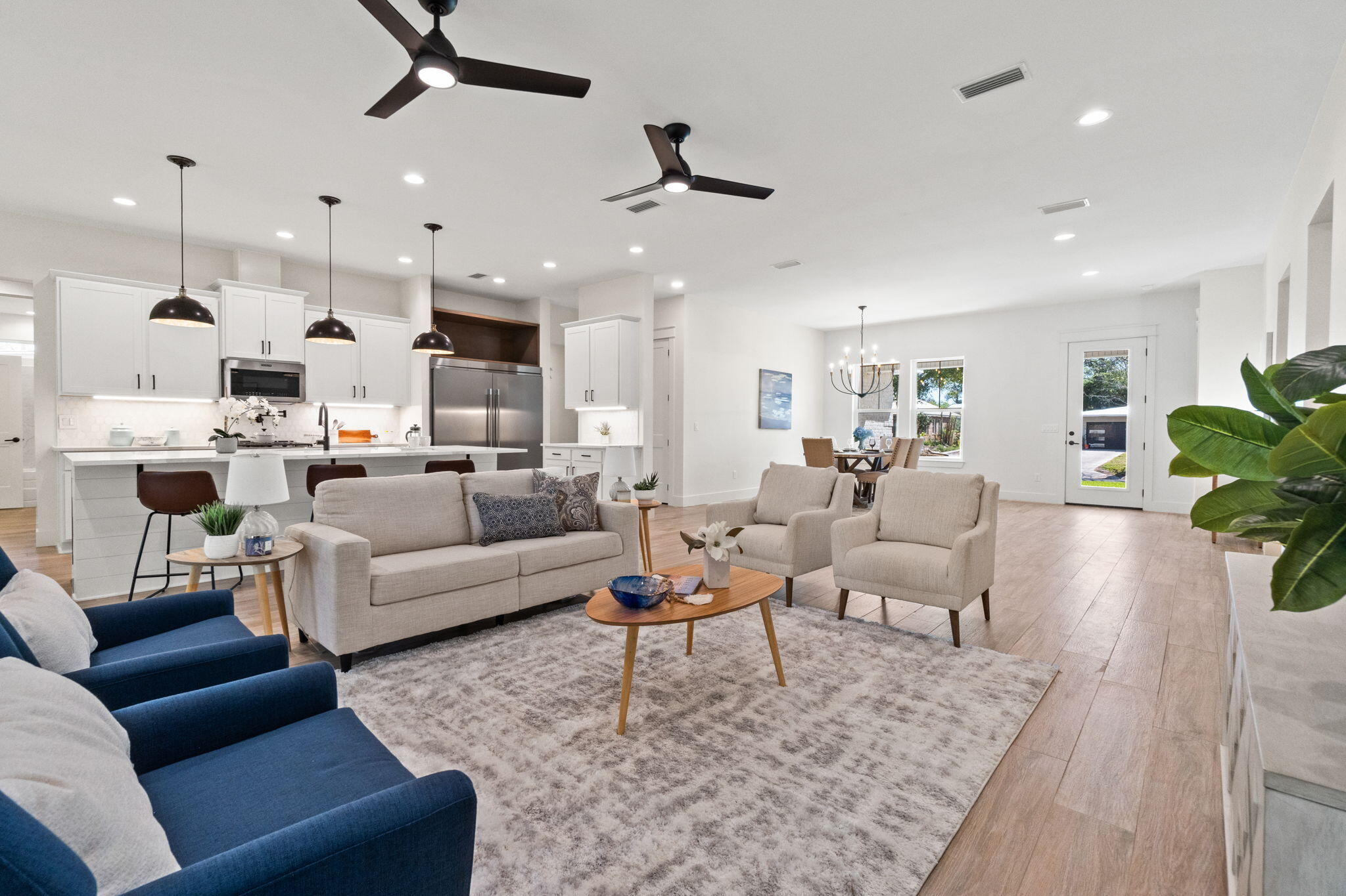 ELLIOTTS POINT 7TH ADDN - Residential