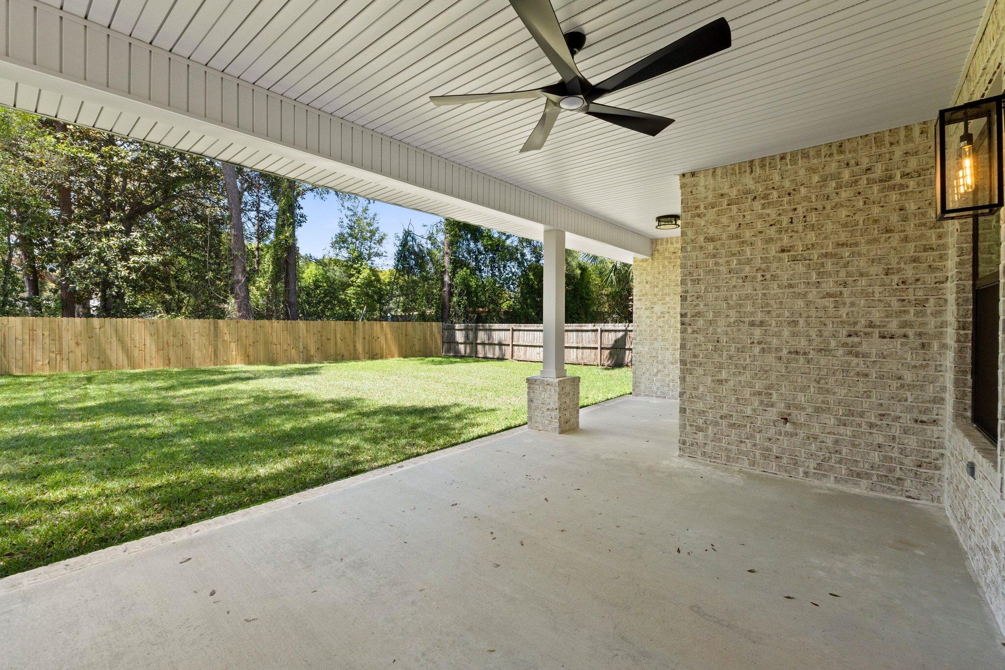 ELLIOTTS POINT 7TH ADDN - Residential