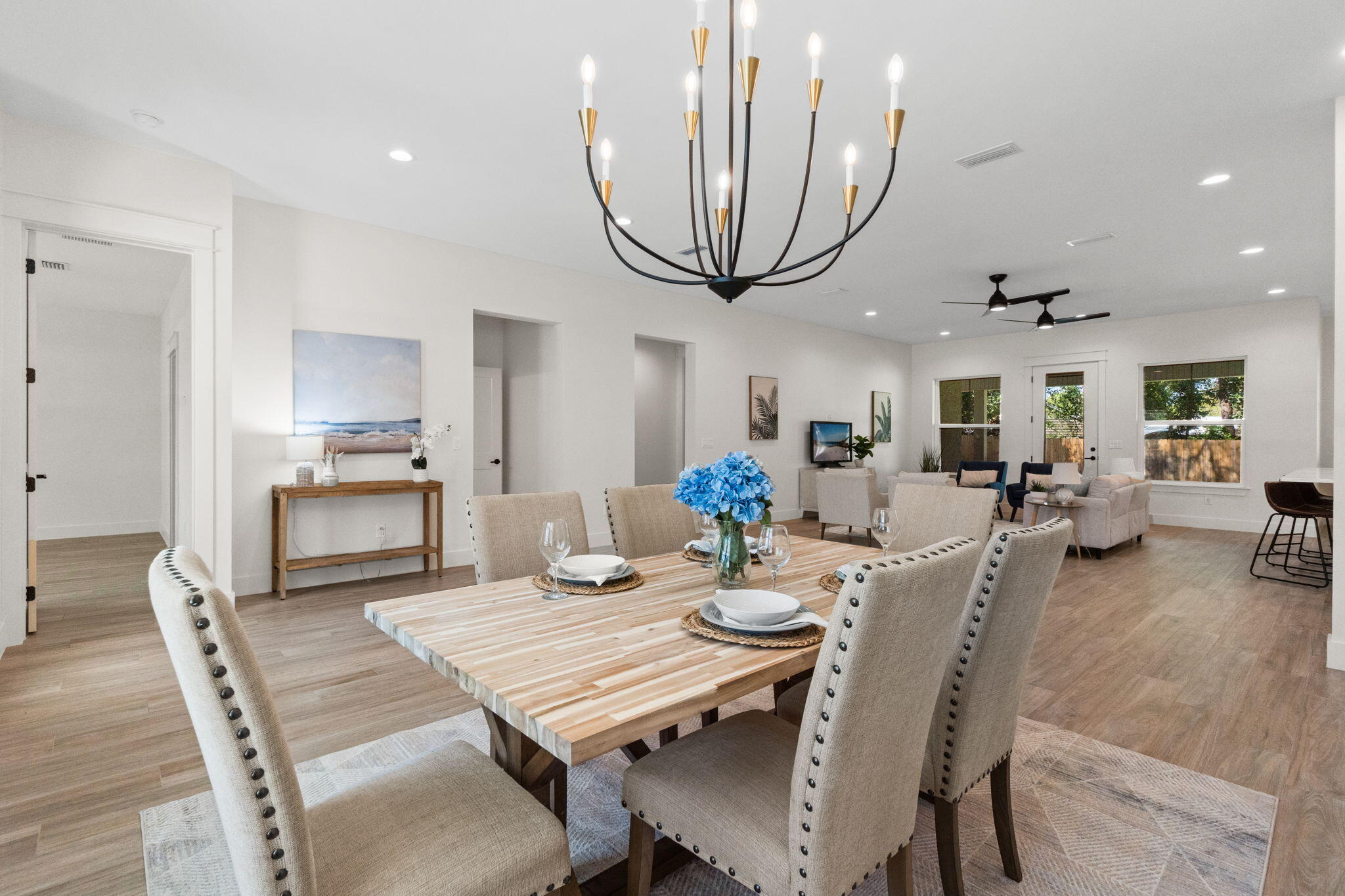 ELLIOTTS POINT 7TH ADDN - Residential