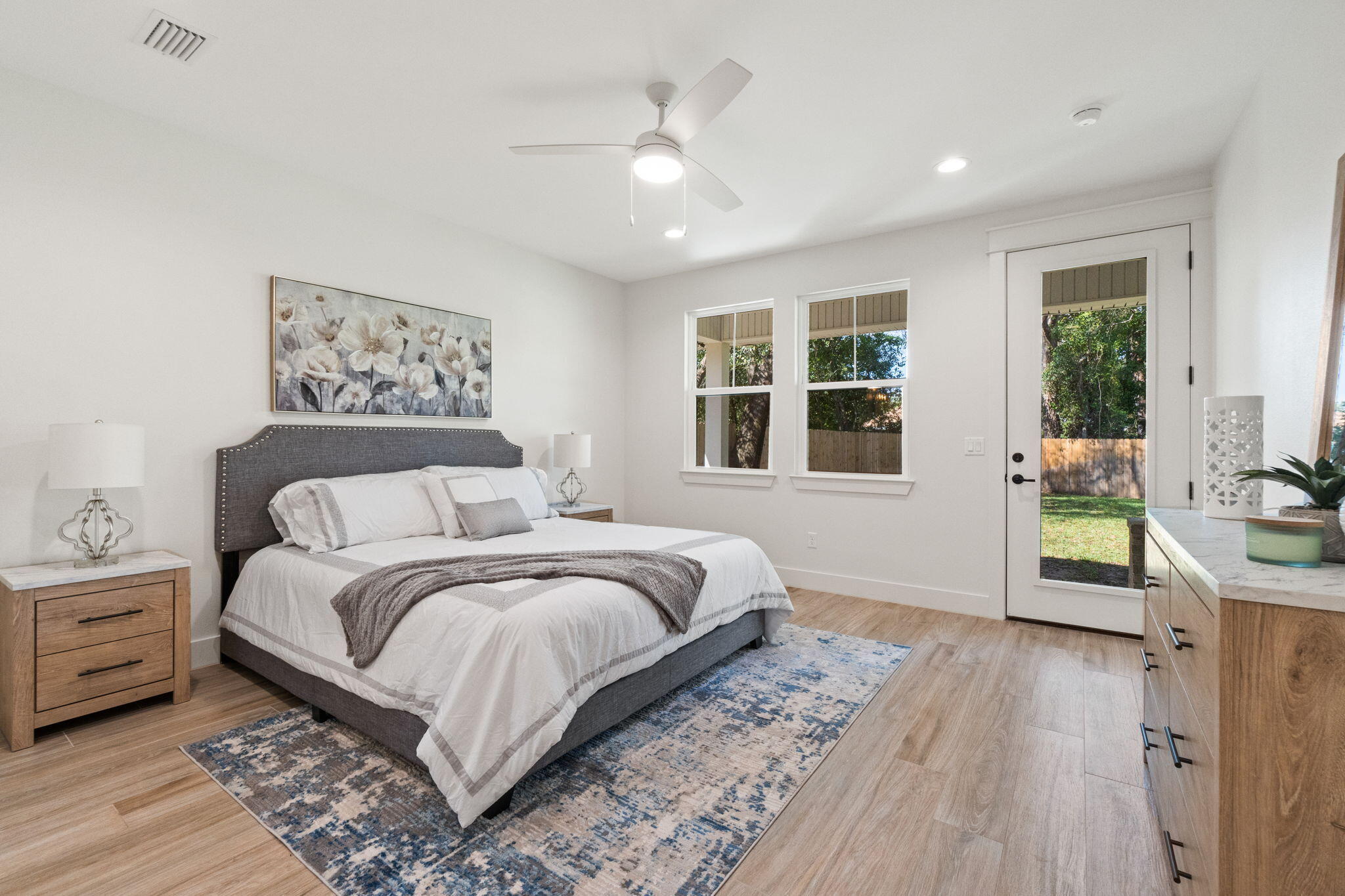 ELLIOTTS POINT 7TH ADDN - Residential