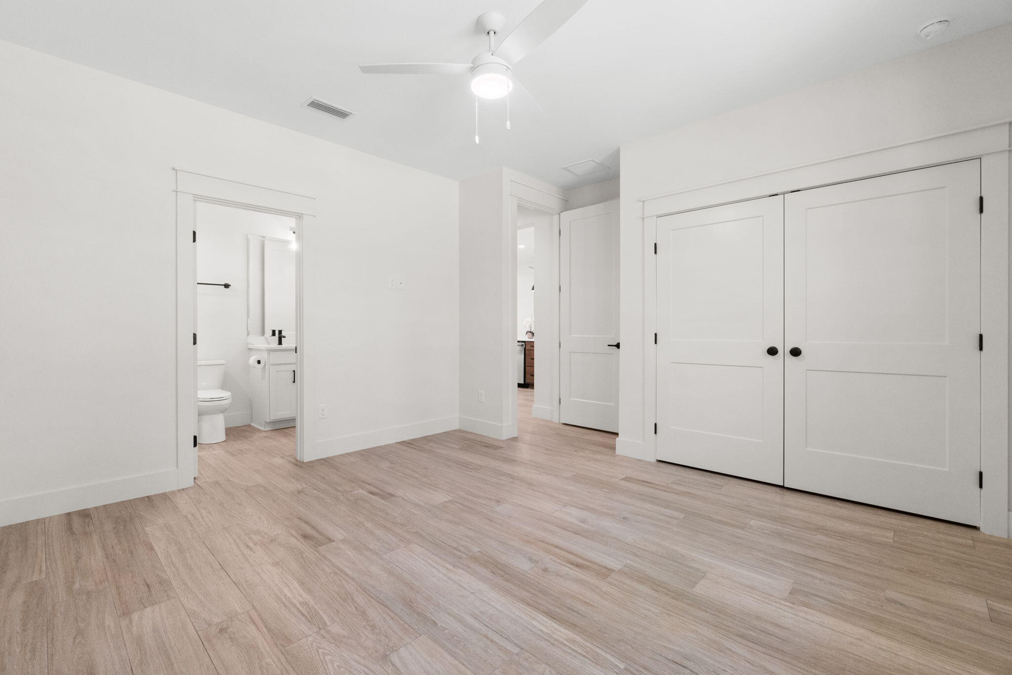 ELLIOTTS POINT 7TH ADDN - Residential