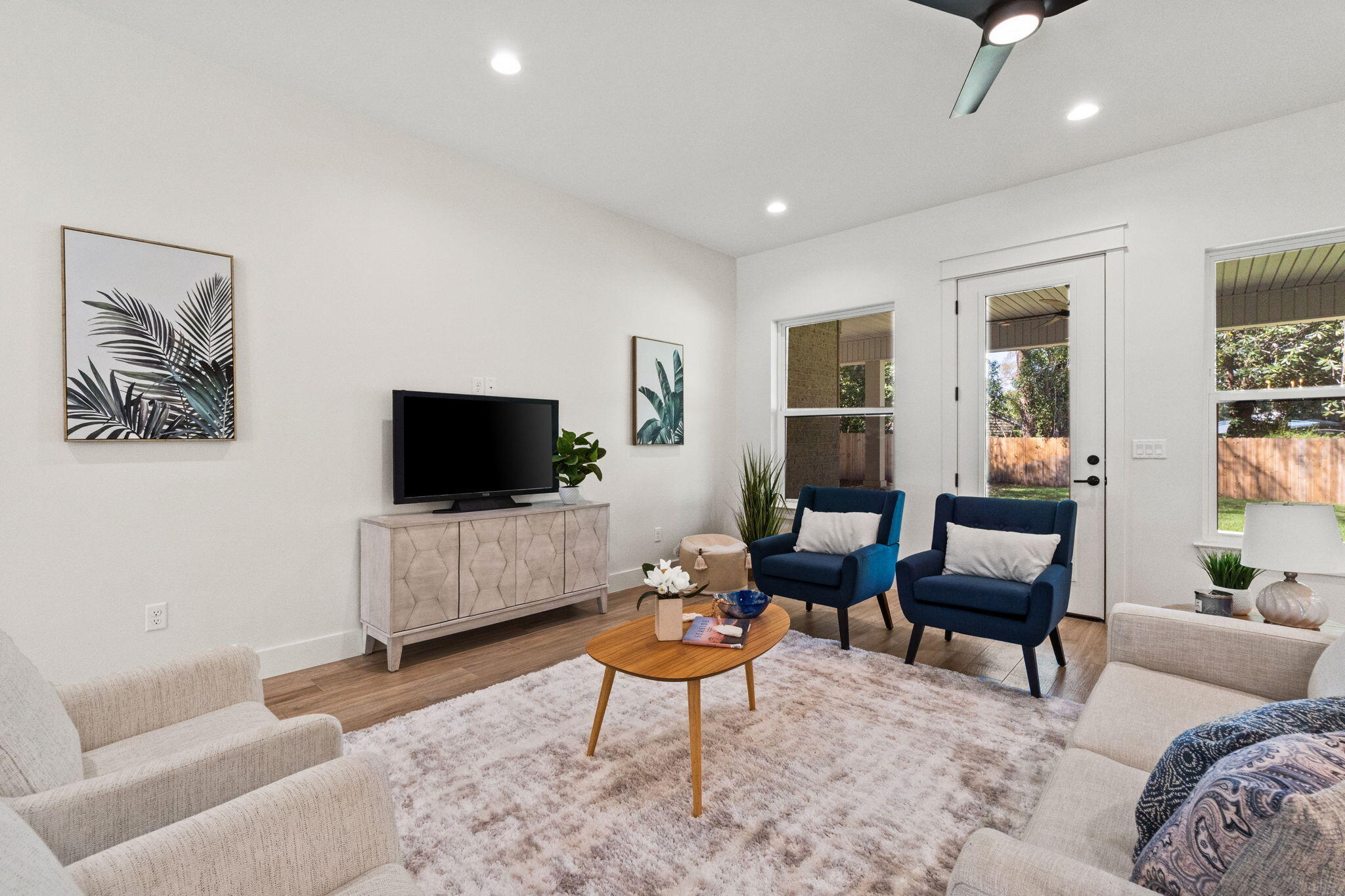 ELLIOTTS POINT 7TH ADDN - Residential