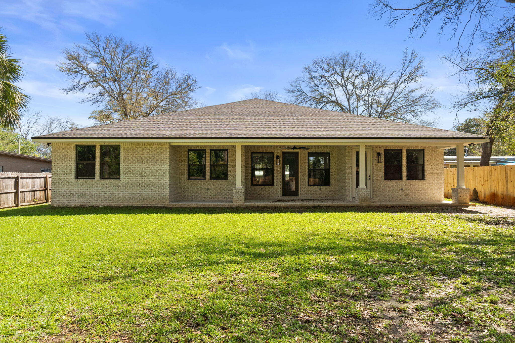 ELLIOTTS POINT 7TH ADDN - Residential