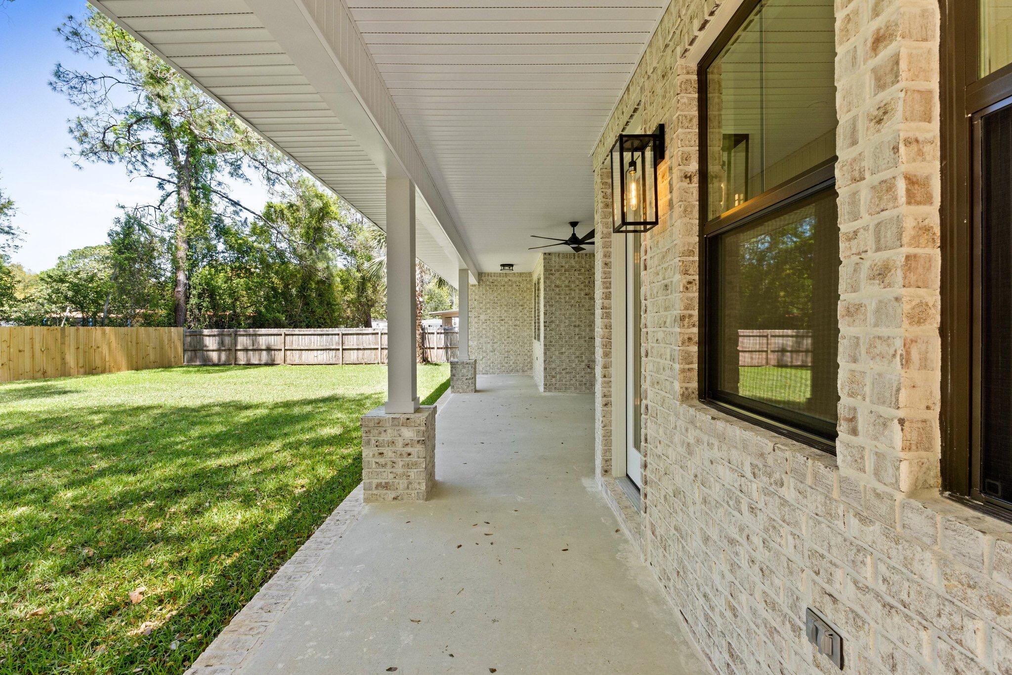 ELLIOTTS POINT 7TH ADDN - Residential