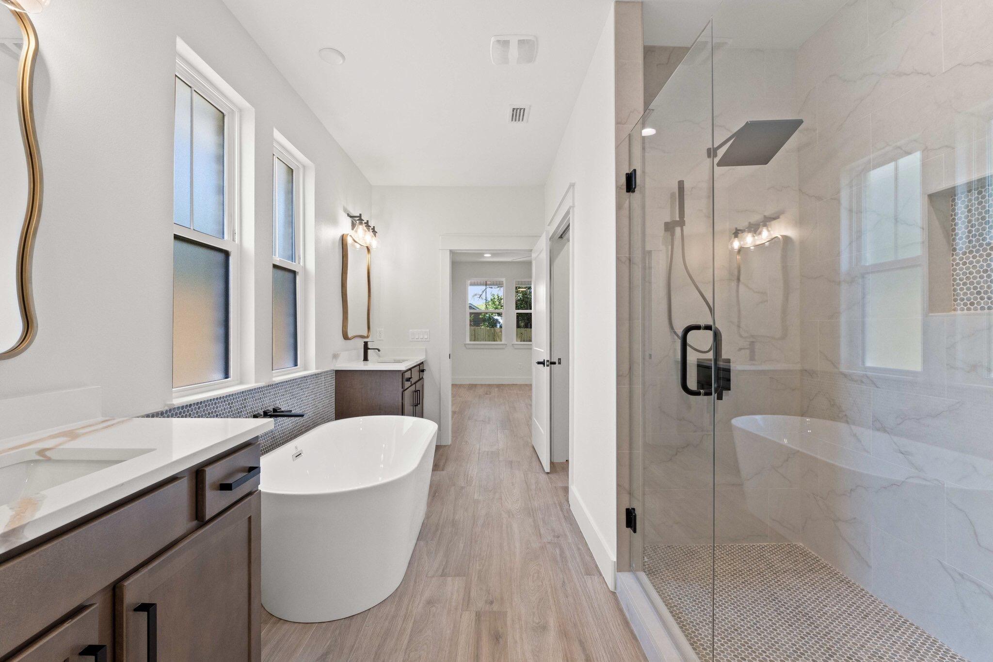 ELLIOTTS POINT 7TH ADDN - Residential