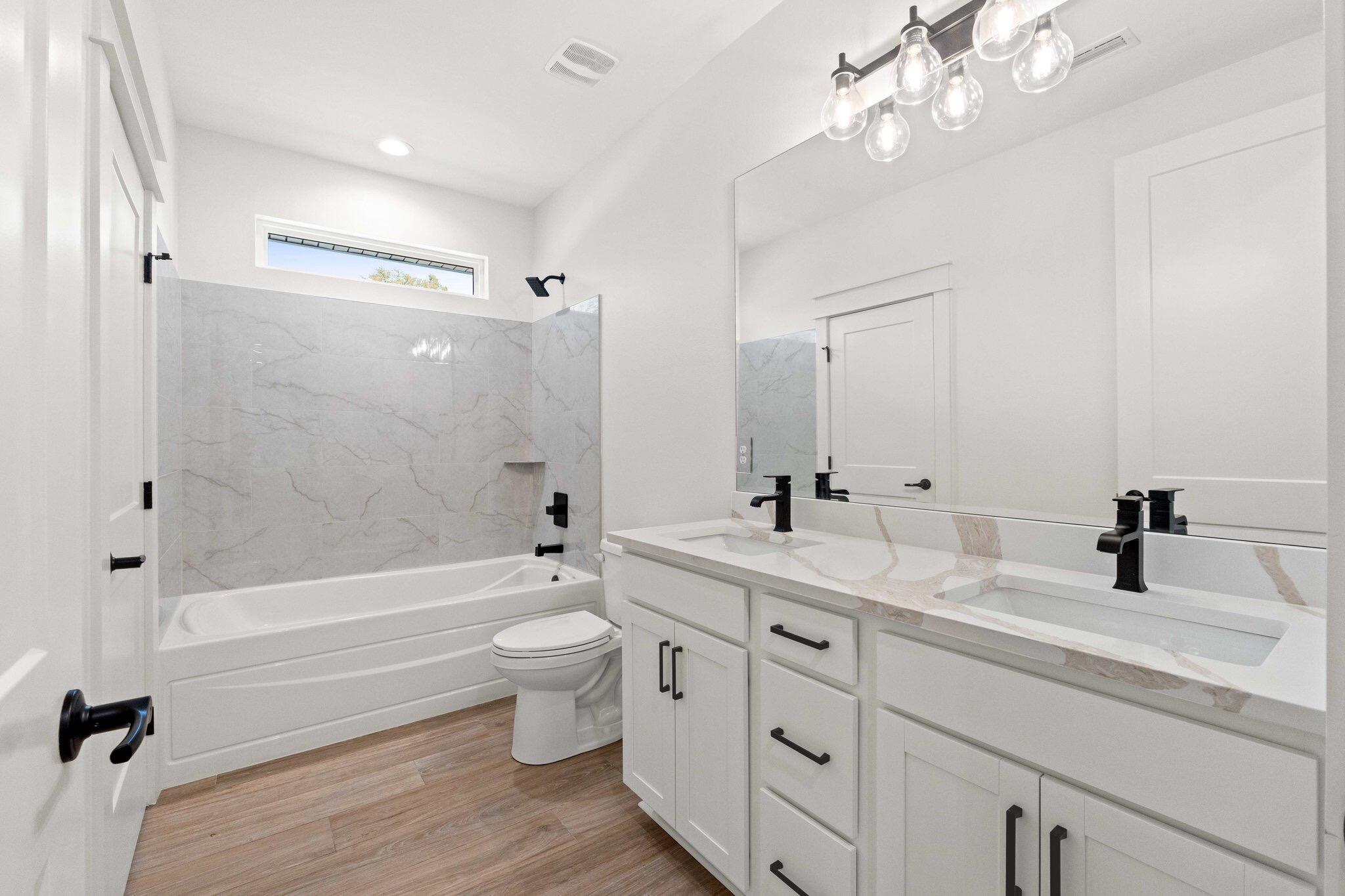 ELLIOTTS POINT 7TH ADDN - Residential