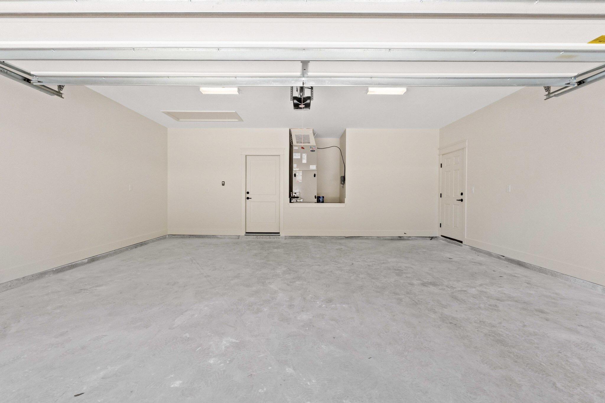 ELLIOTTS POINT 7TH ADDN - Residential