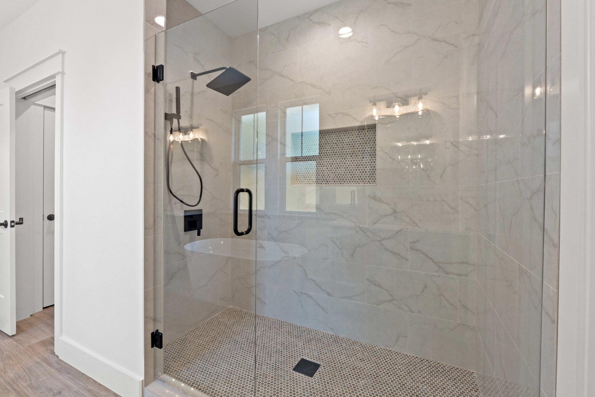 ELLIOTTS POINT 7TH ADDN - Residential