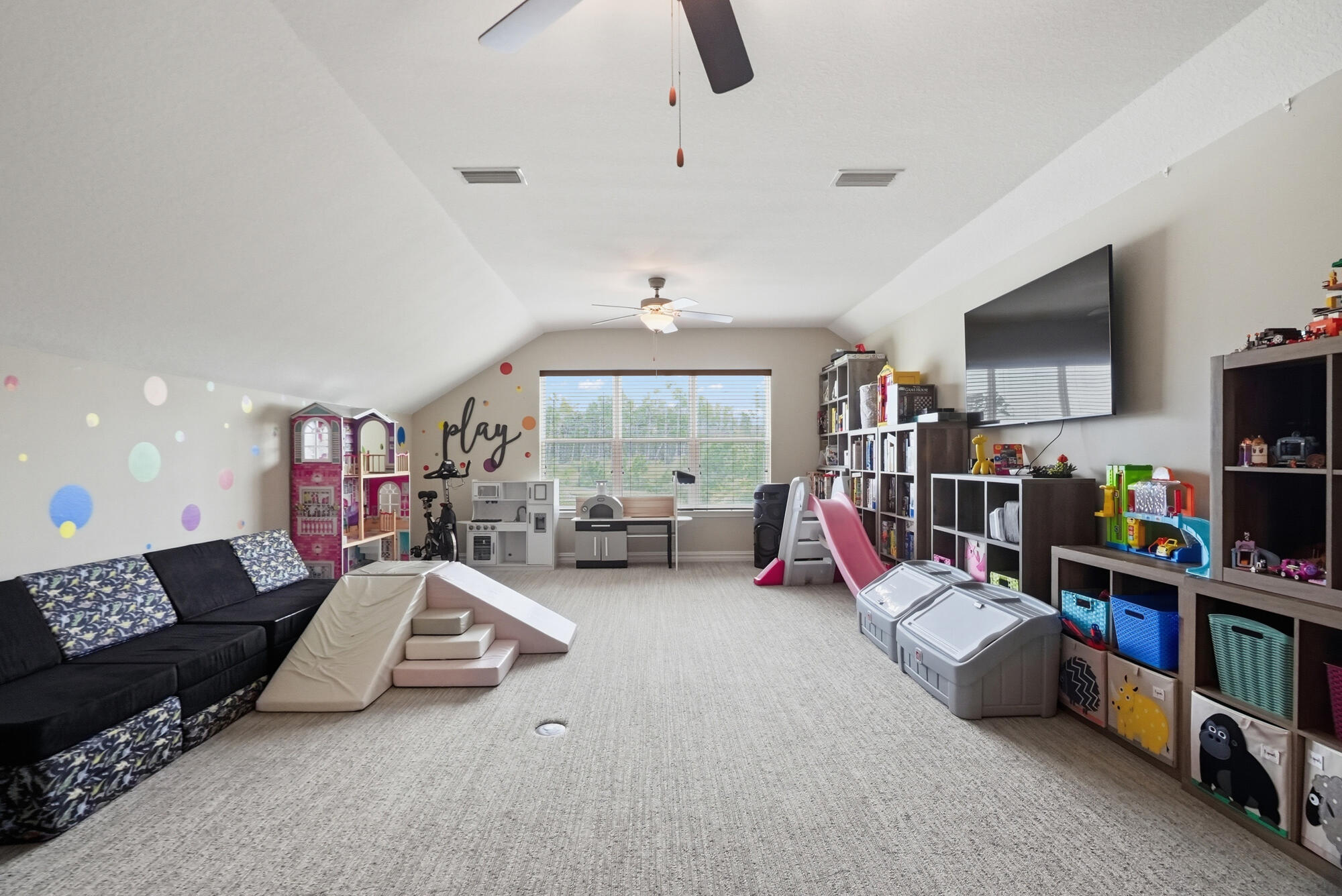 Breakfast Point - Residential