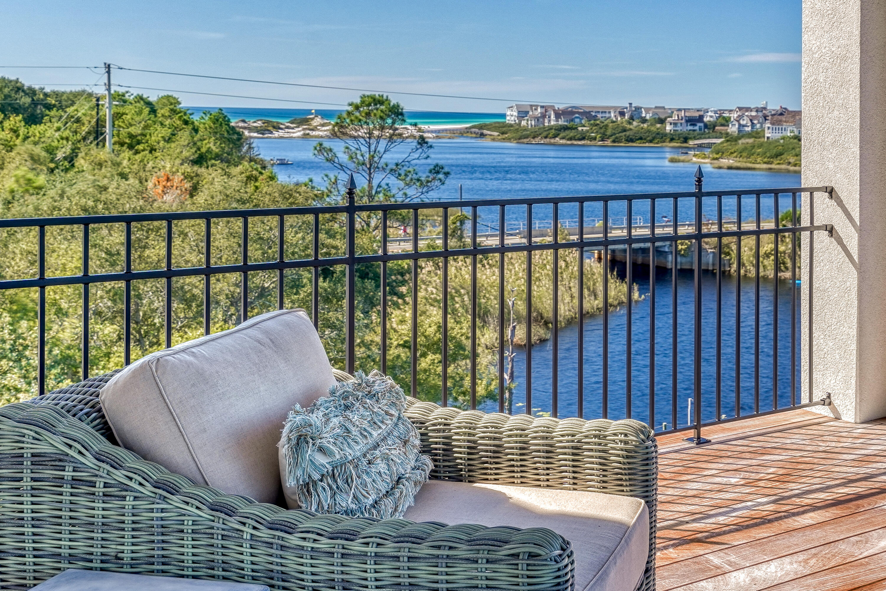 GULF LAKE BEACHES ESTATES - Residential