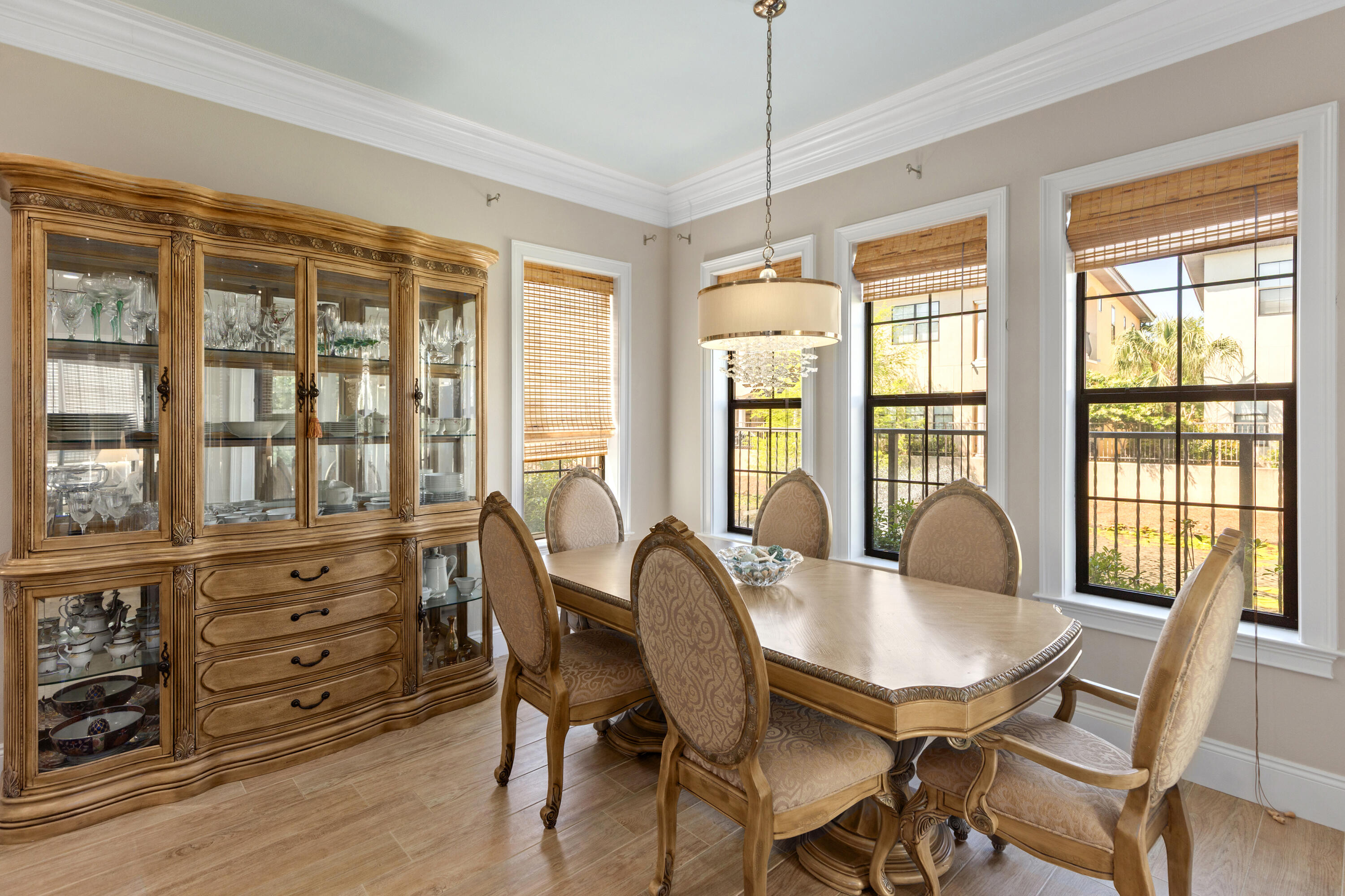 VILLA LAGO - Residential